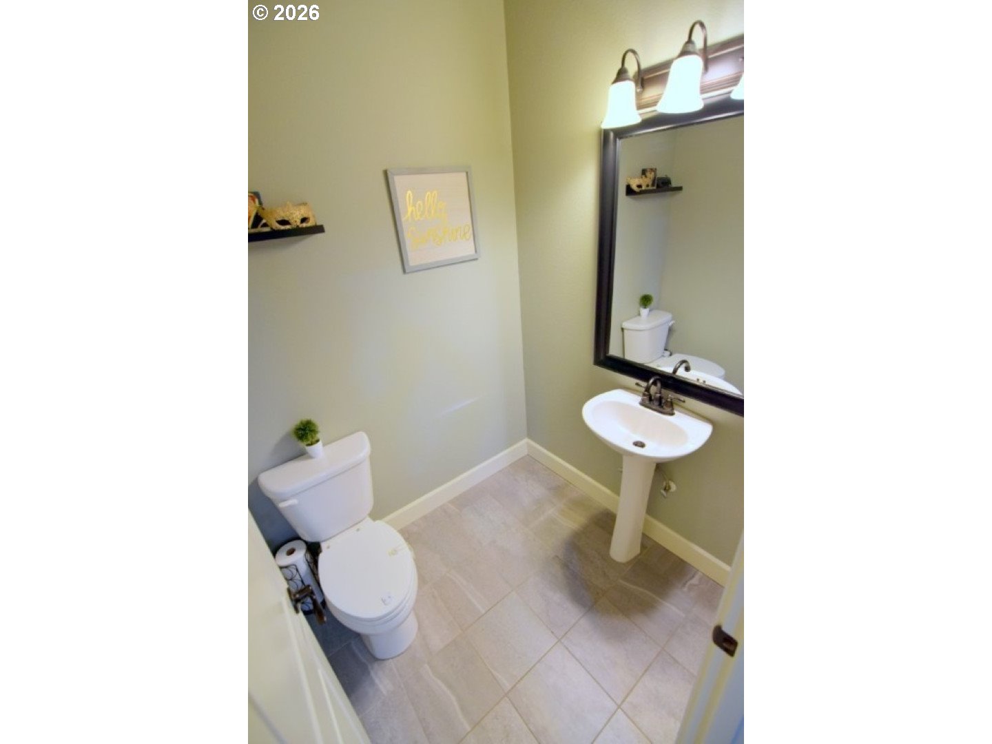 property viewer photo 8
