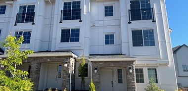 image of property with 3 Bed | 2 Bath | 1,592 Sqft