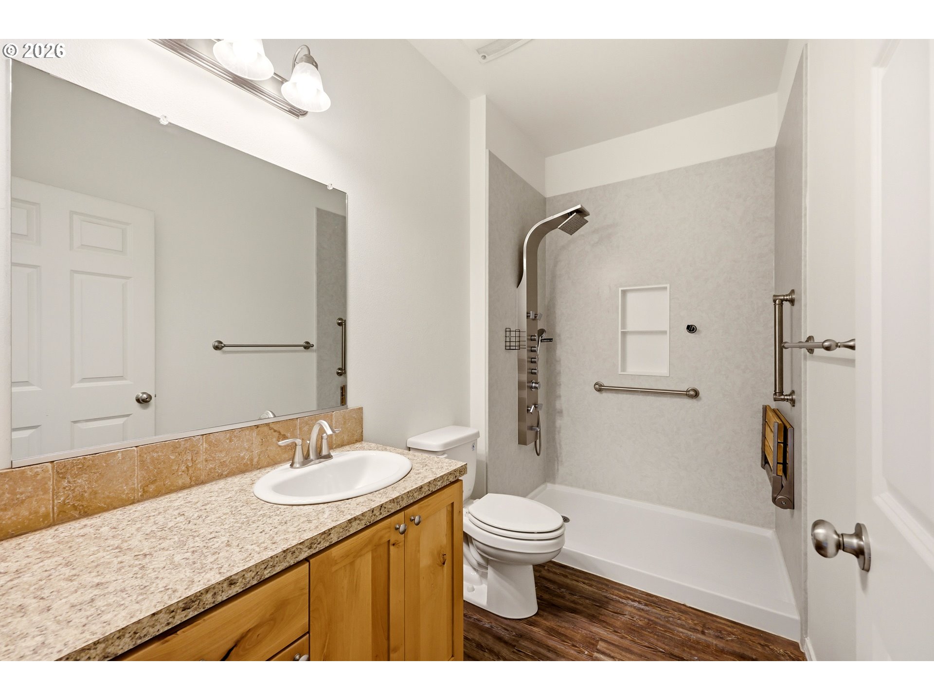 main property photo 27