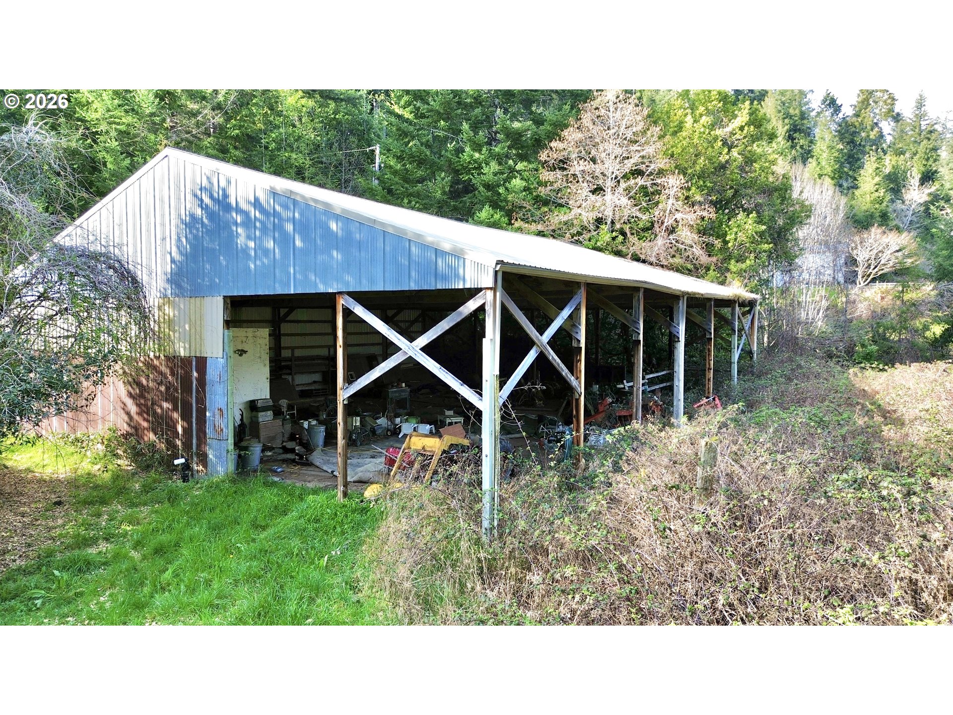 main property photo 15
