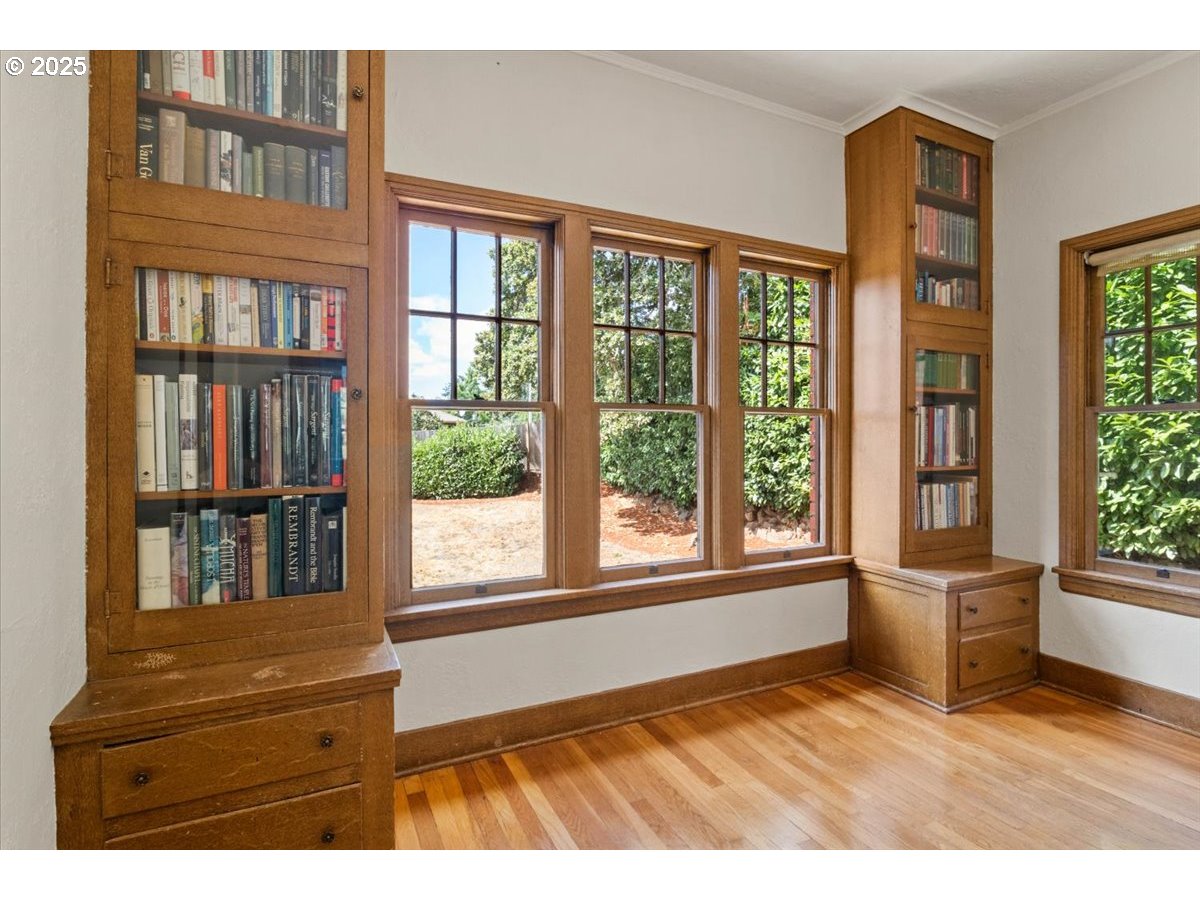 property viewer photo 15