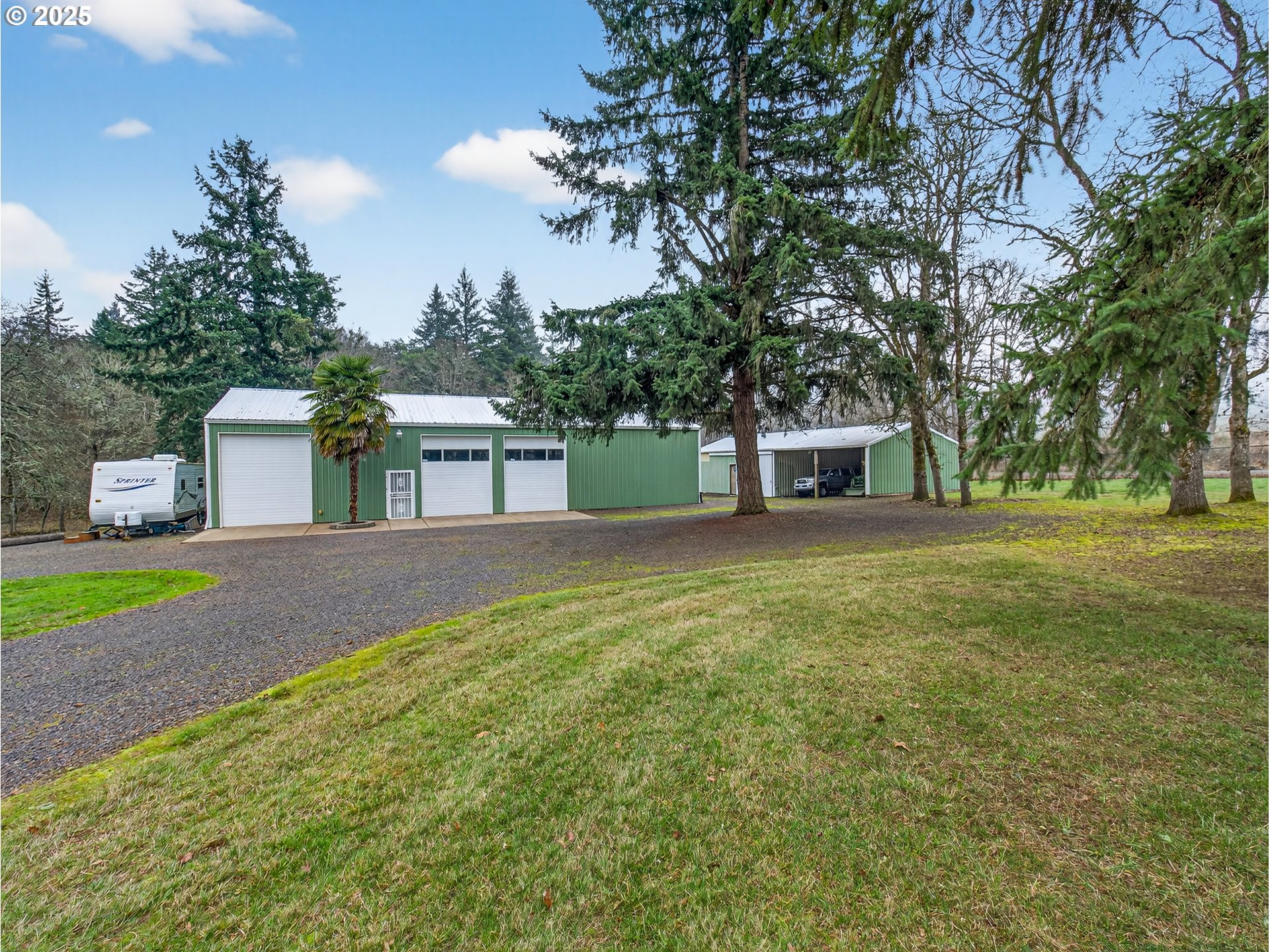 main property photo 44