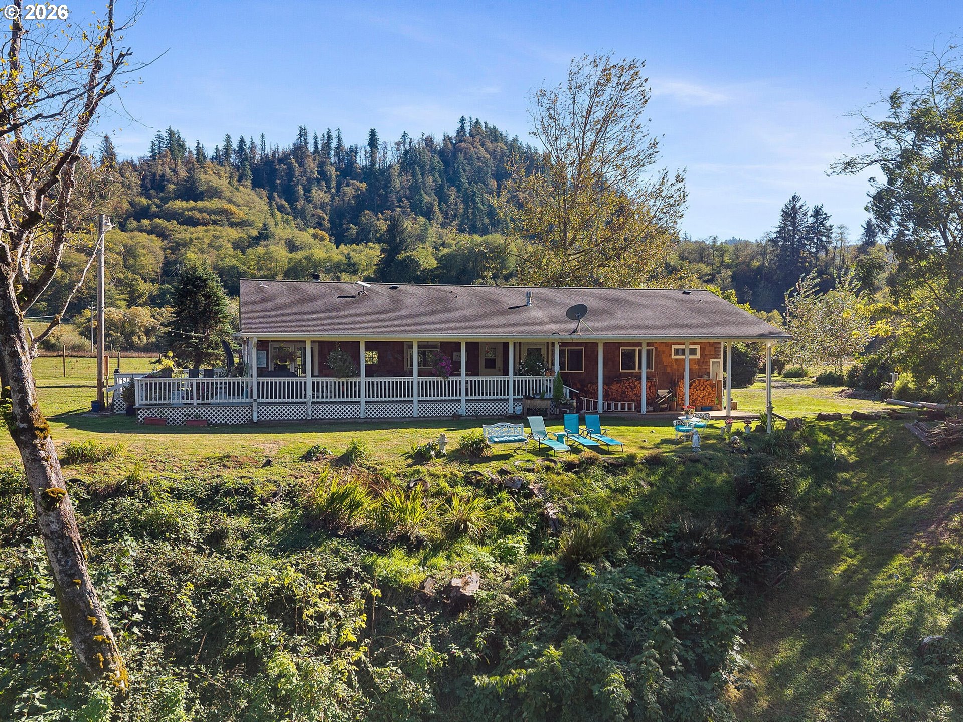 main property photo 39