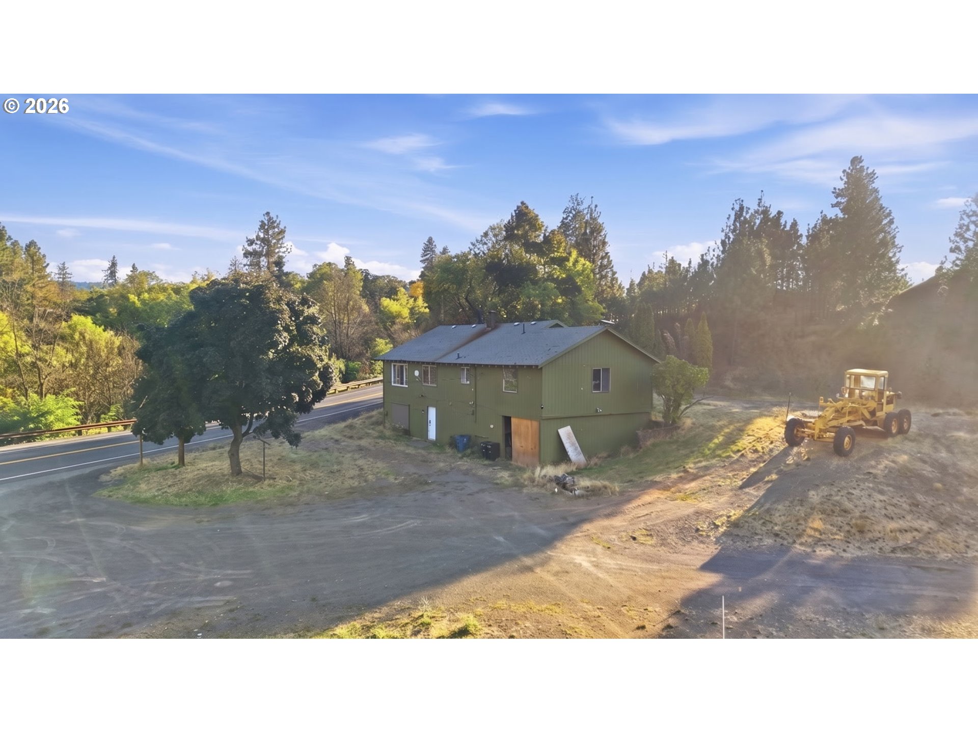 main property photo 15