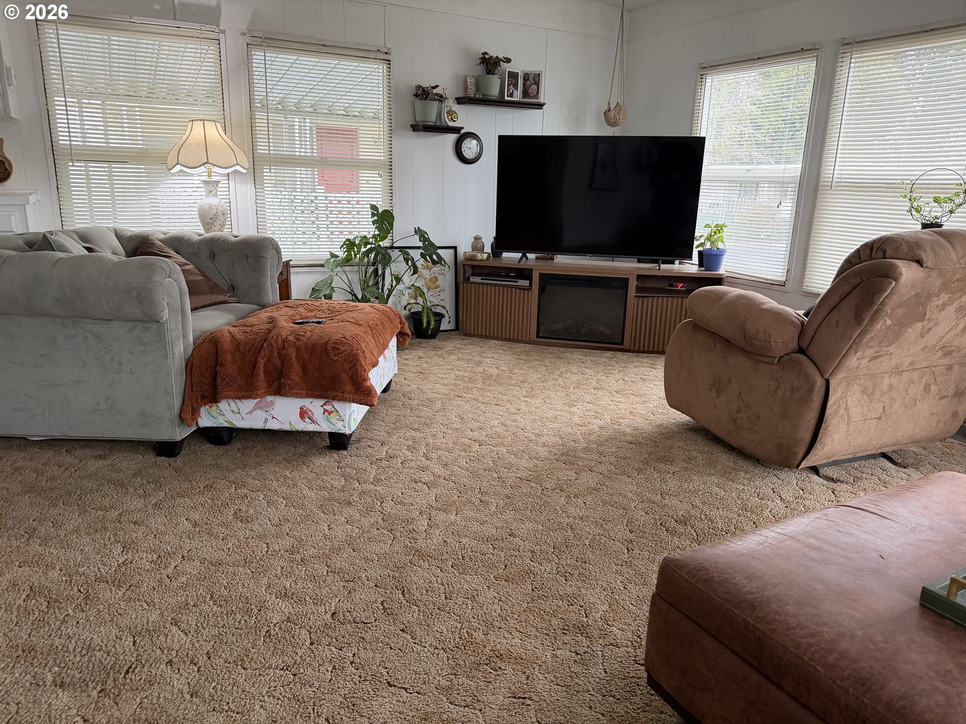 property viewer photo 2