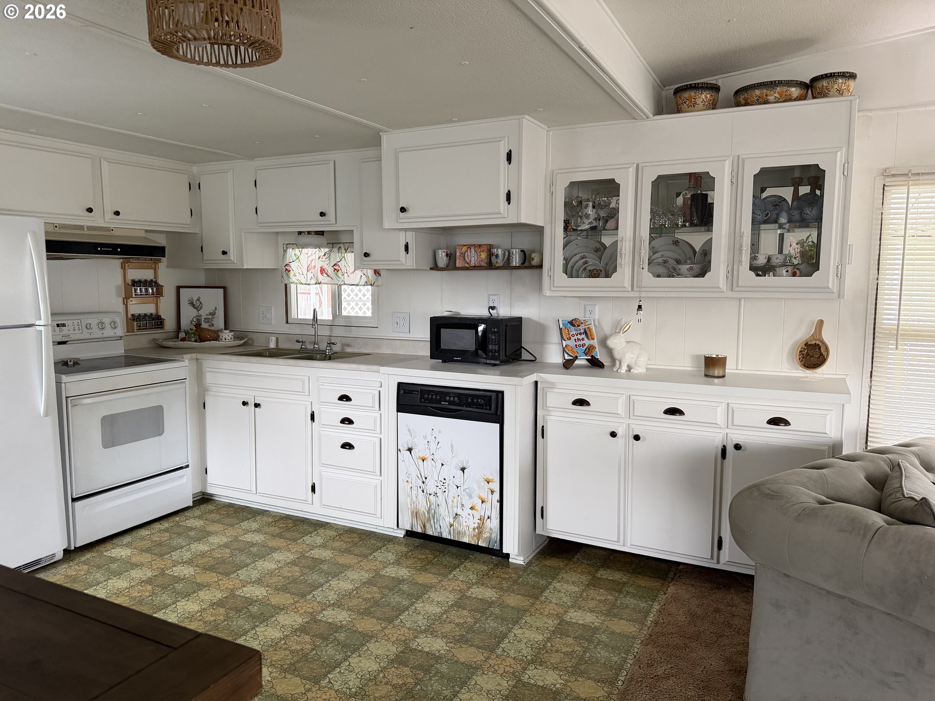 property viewer photo 4