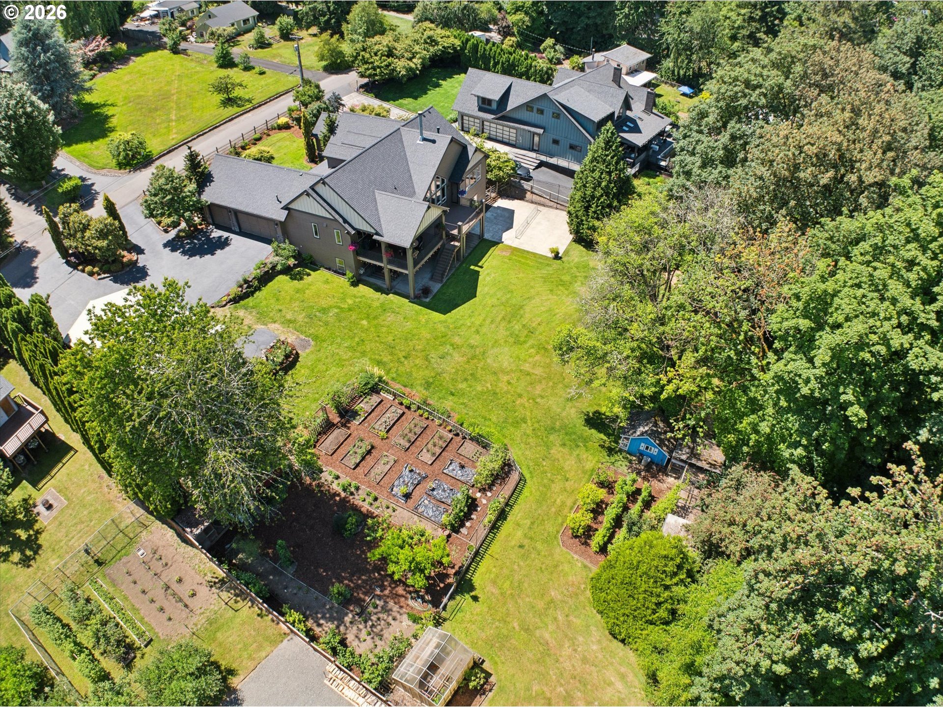 main property photo 45