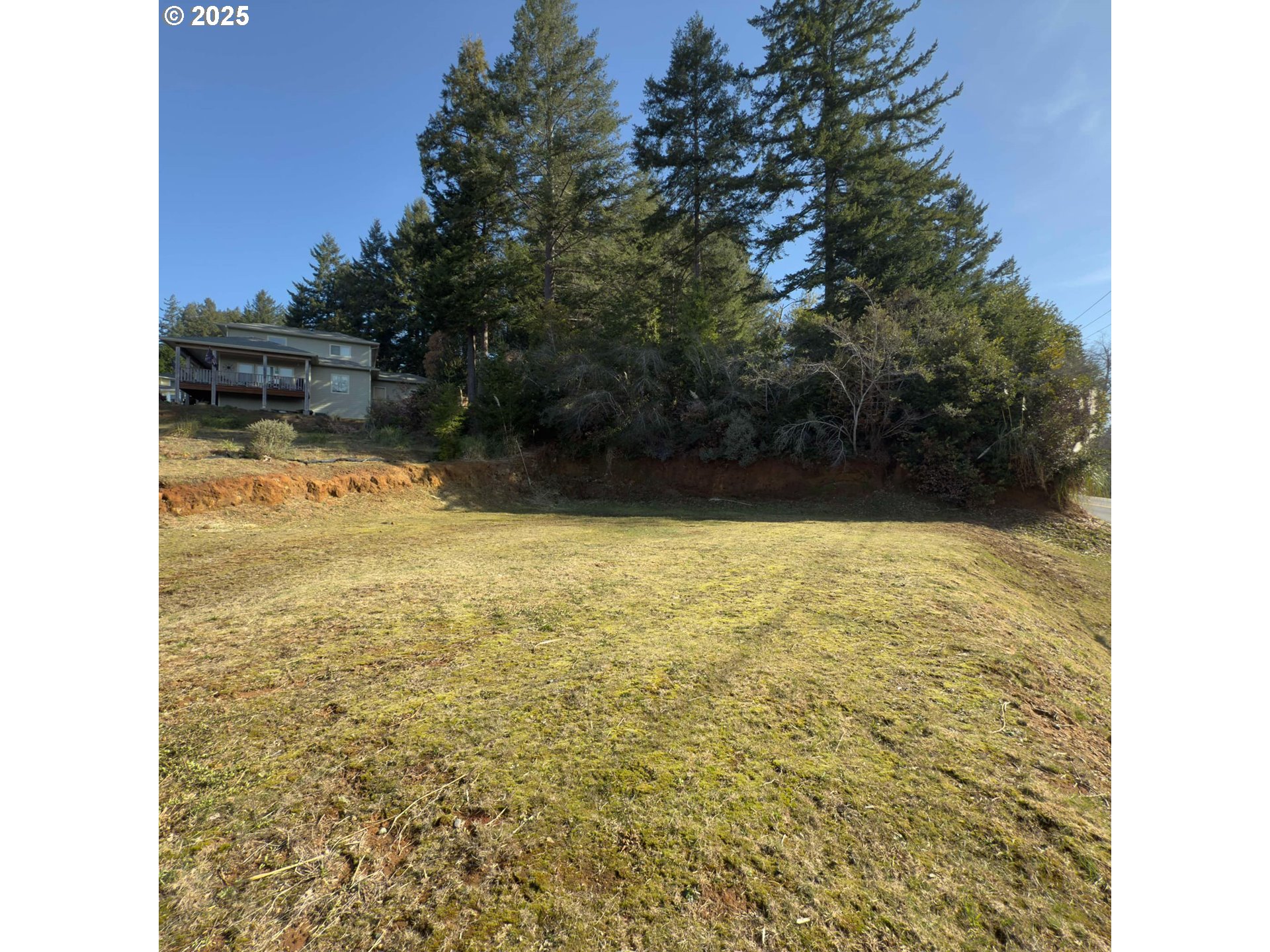 main property photo 10
