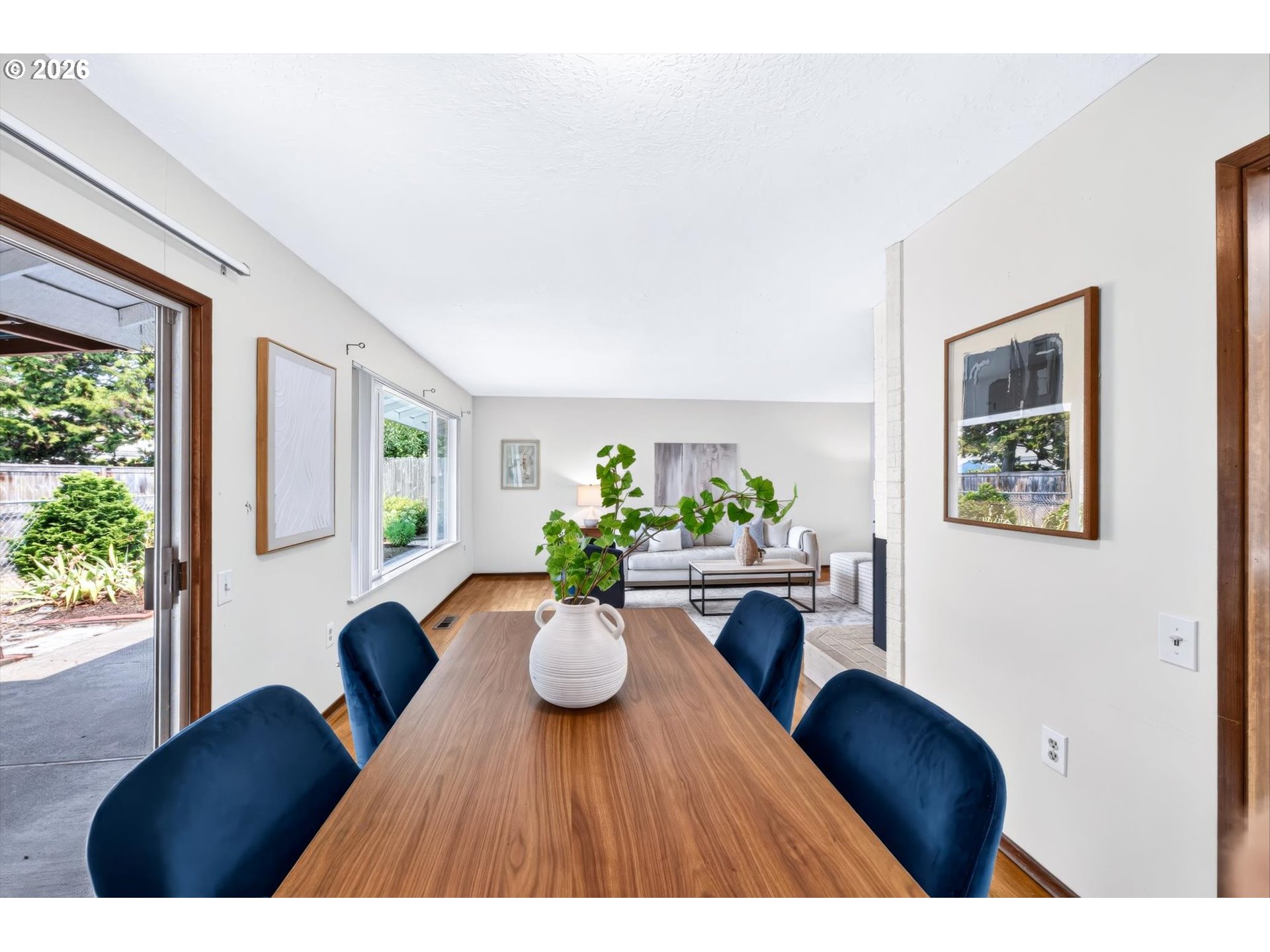 property viewer photo 13