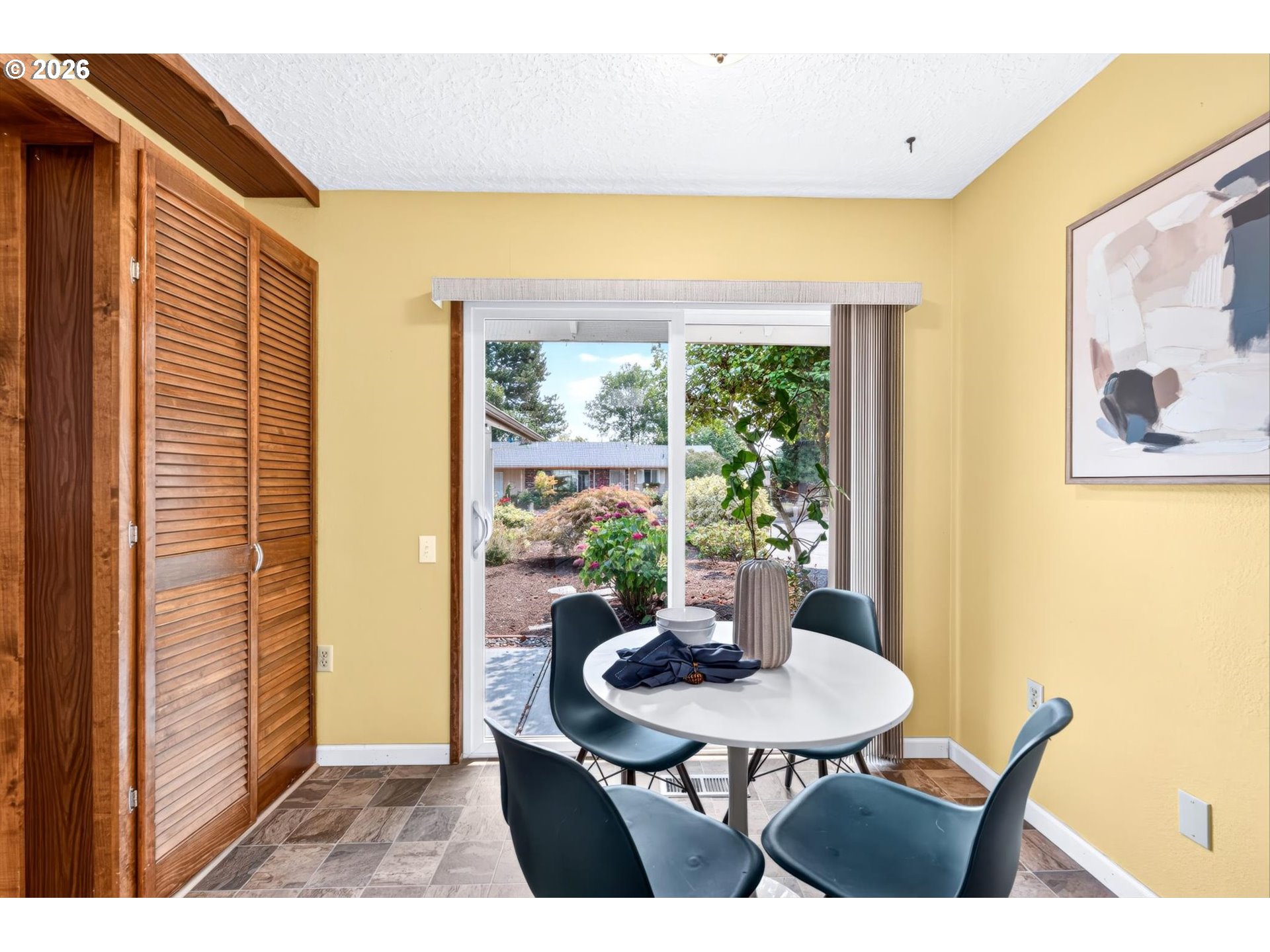 property viewer photo 23