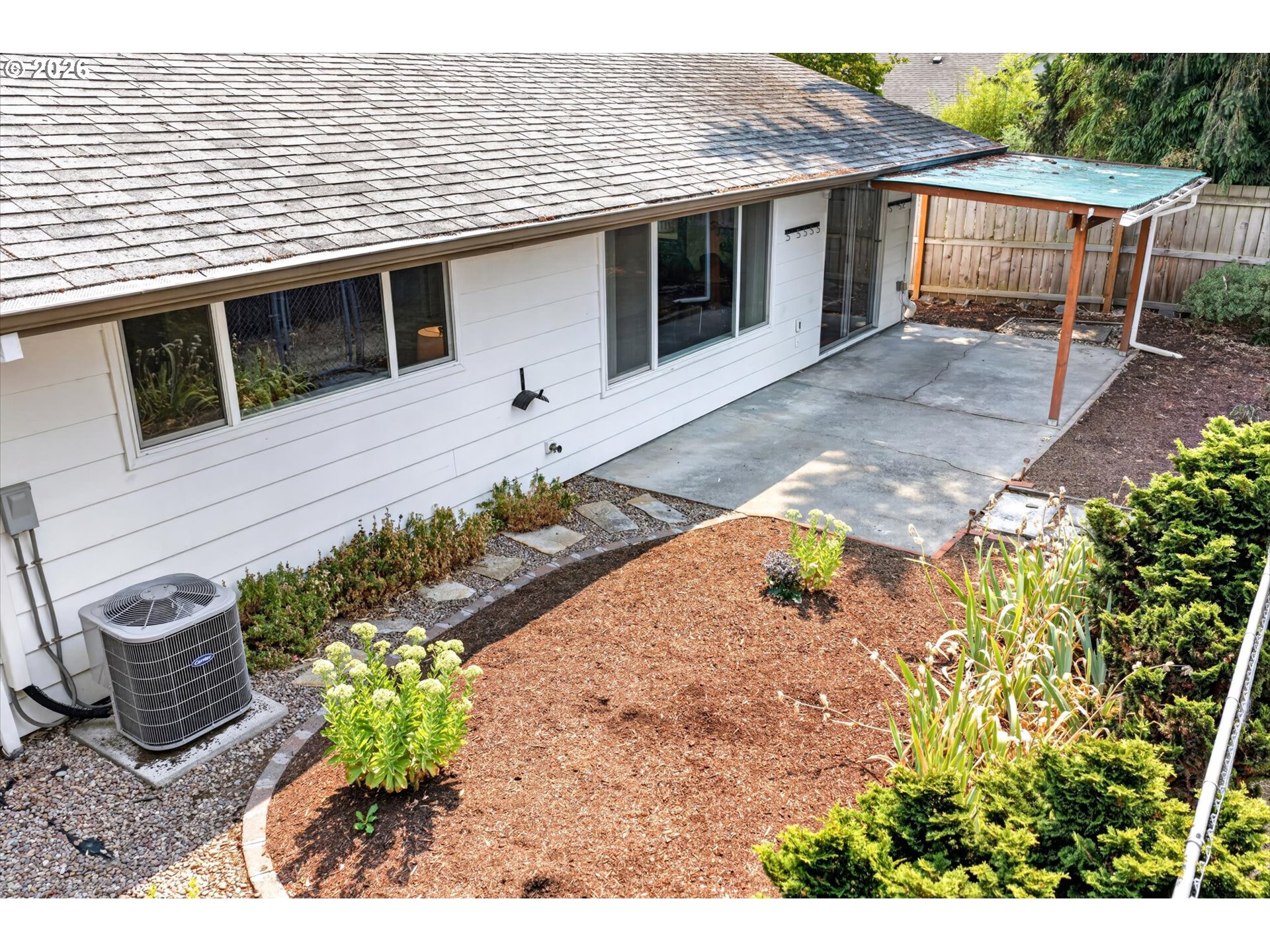 property viewer photo 36