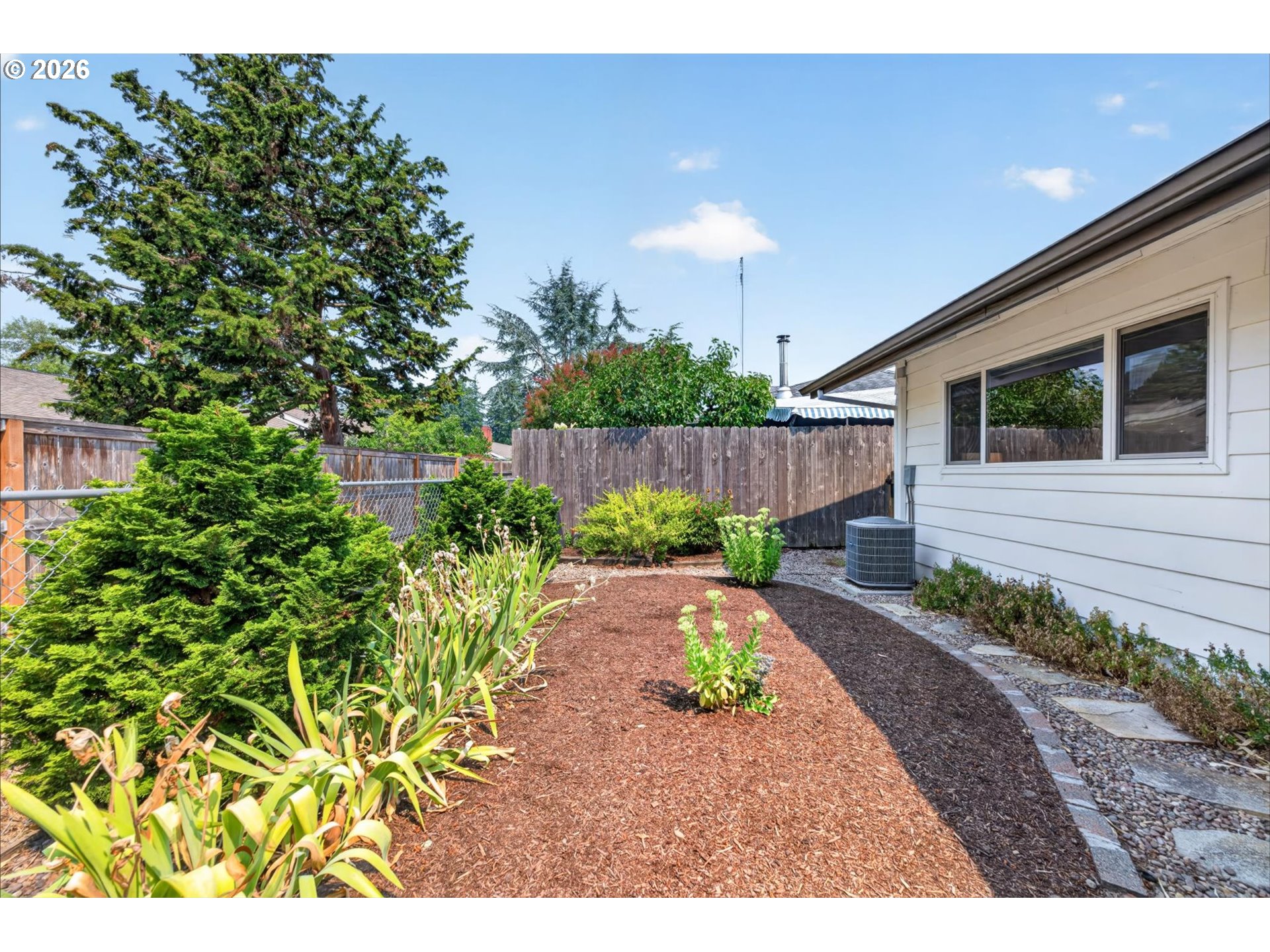 property viewer photo 37