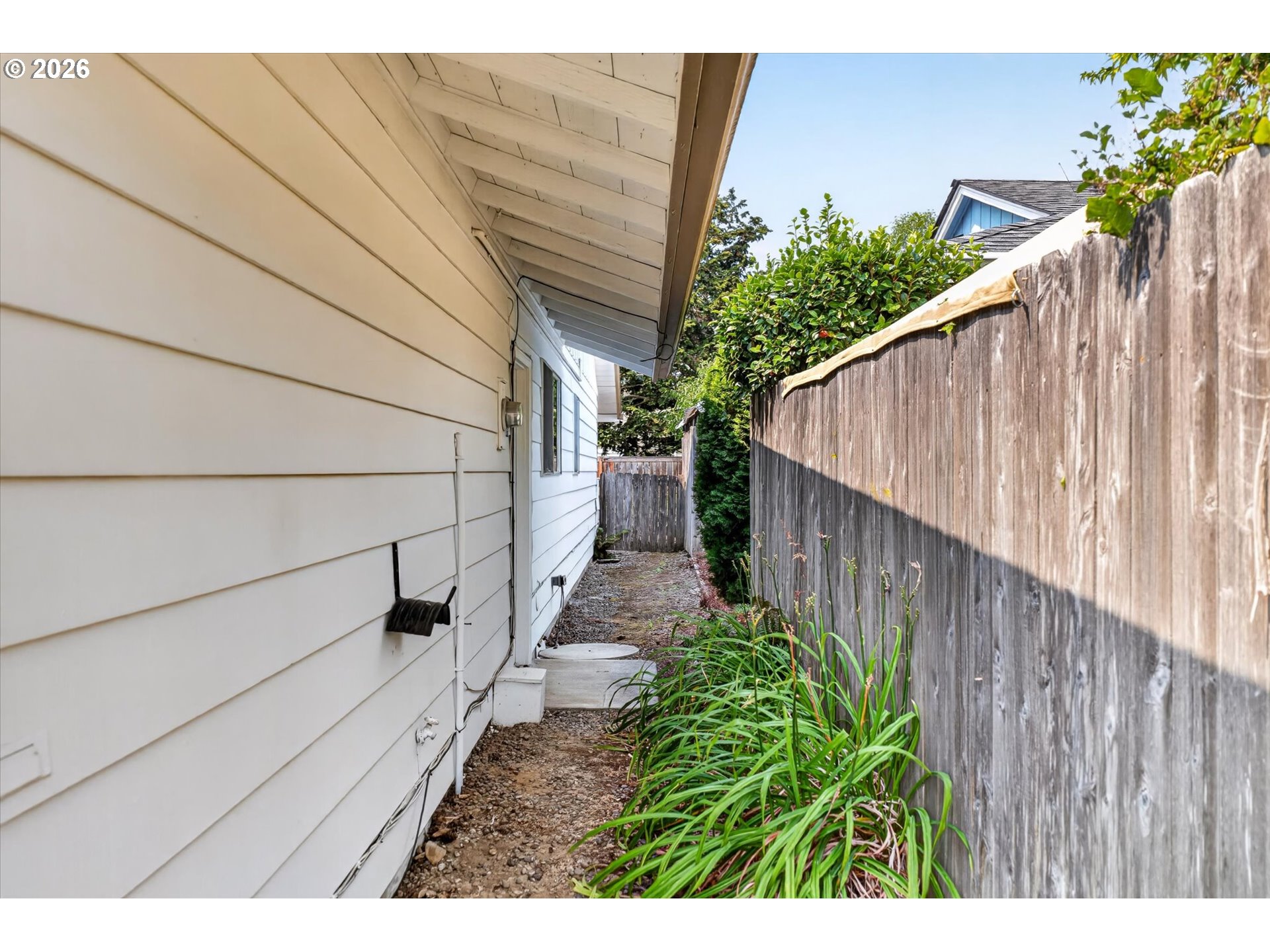 property viewer photo 41