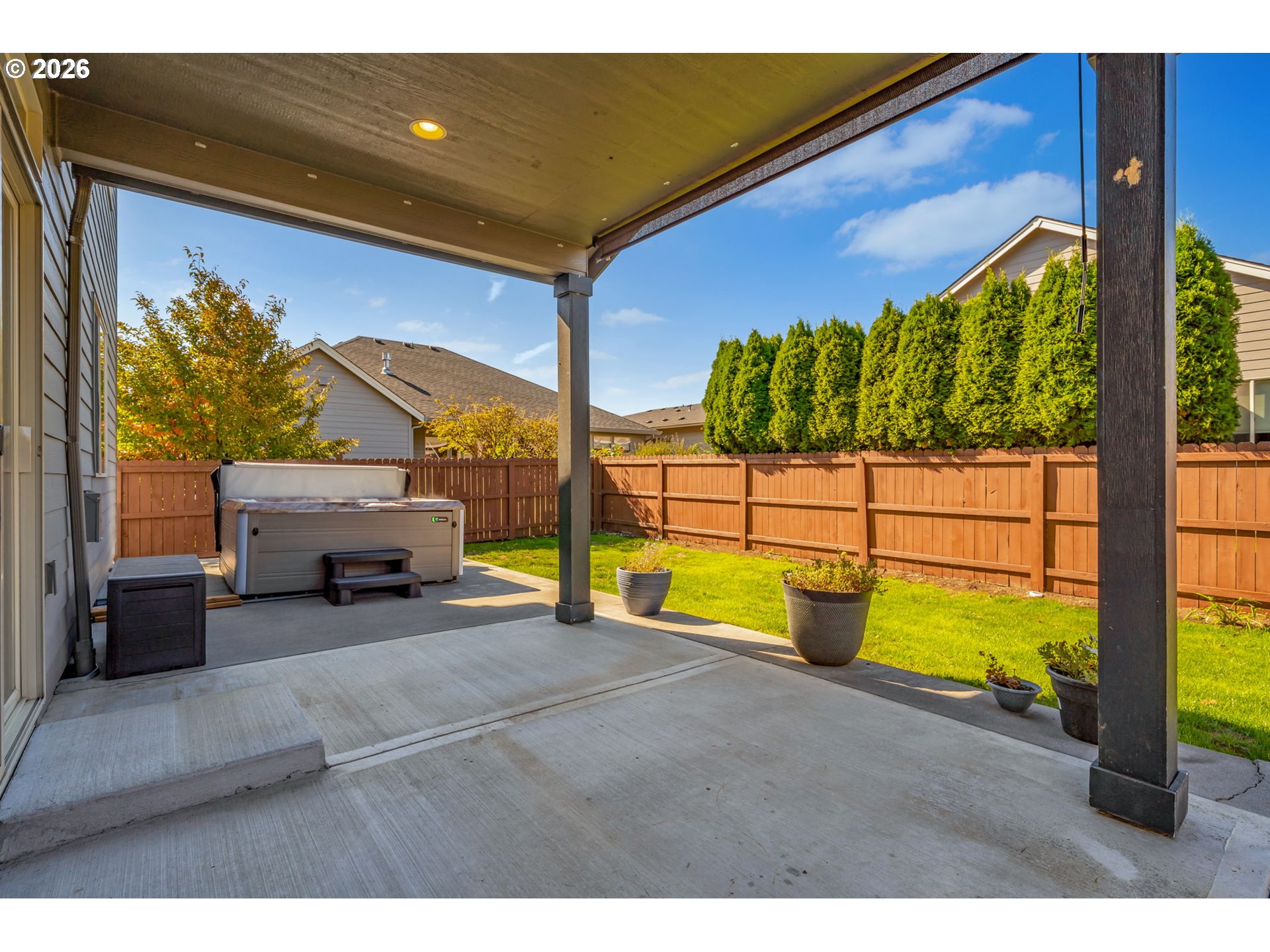 main property photo 27