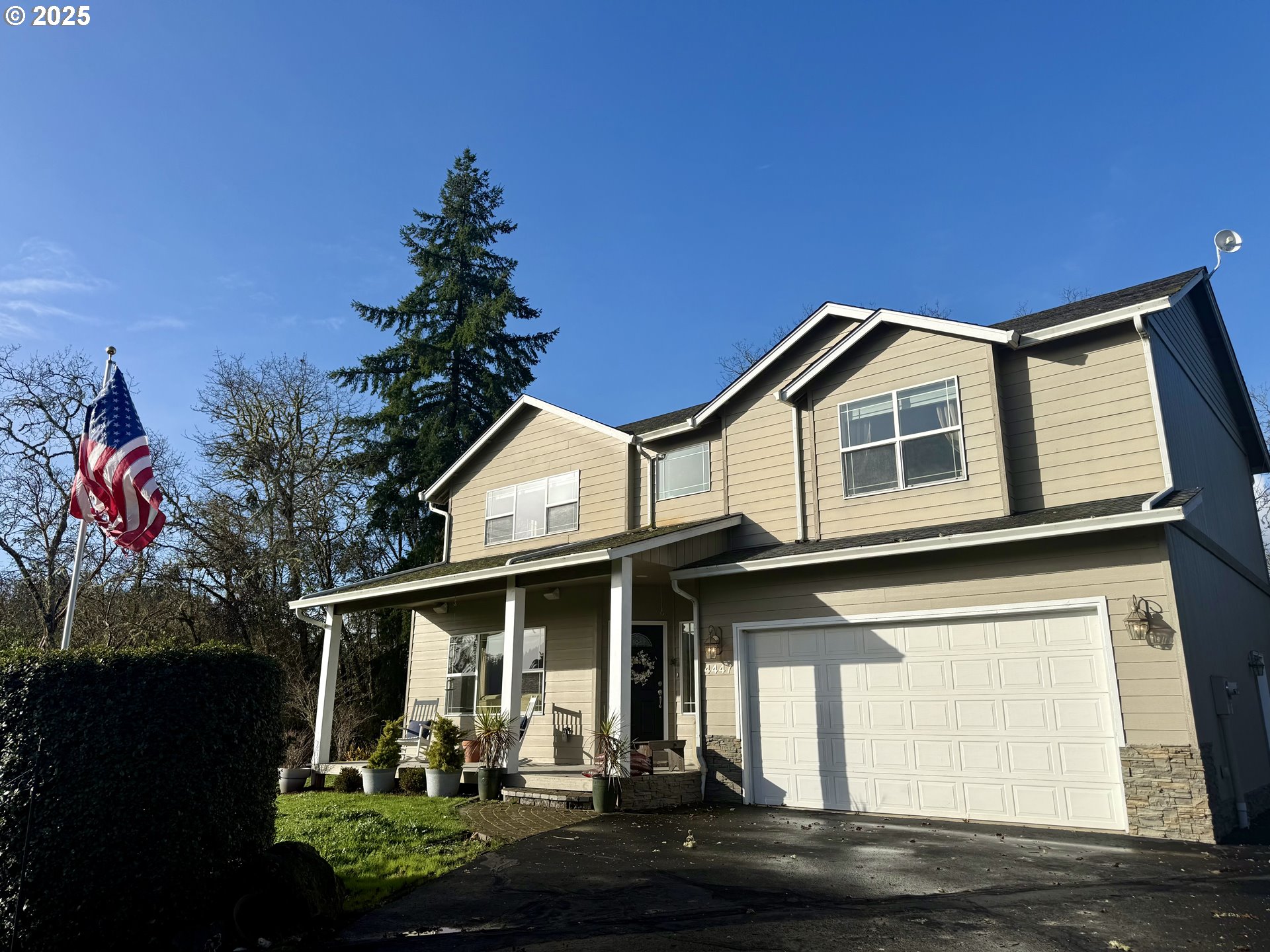 main property photo 42