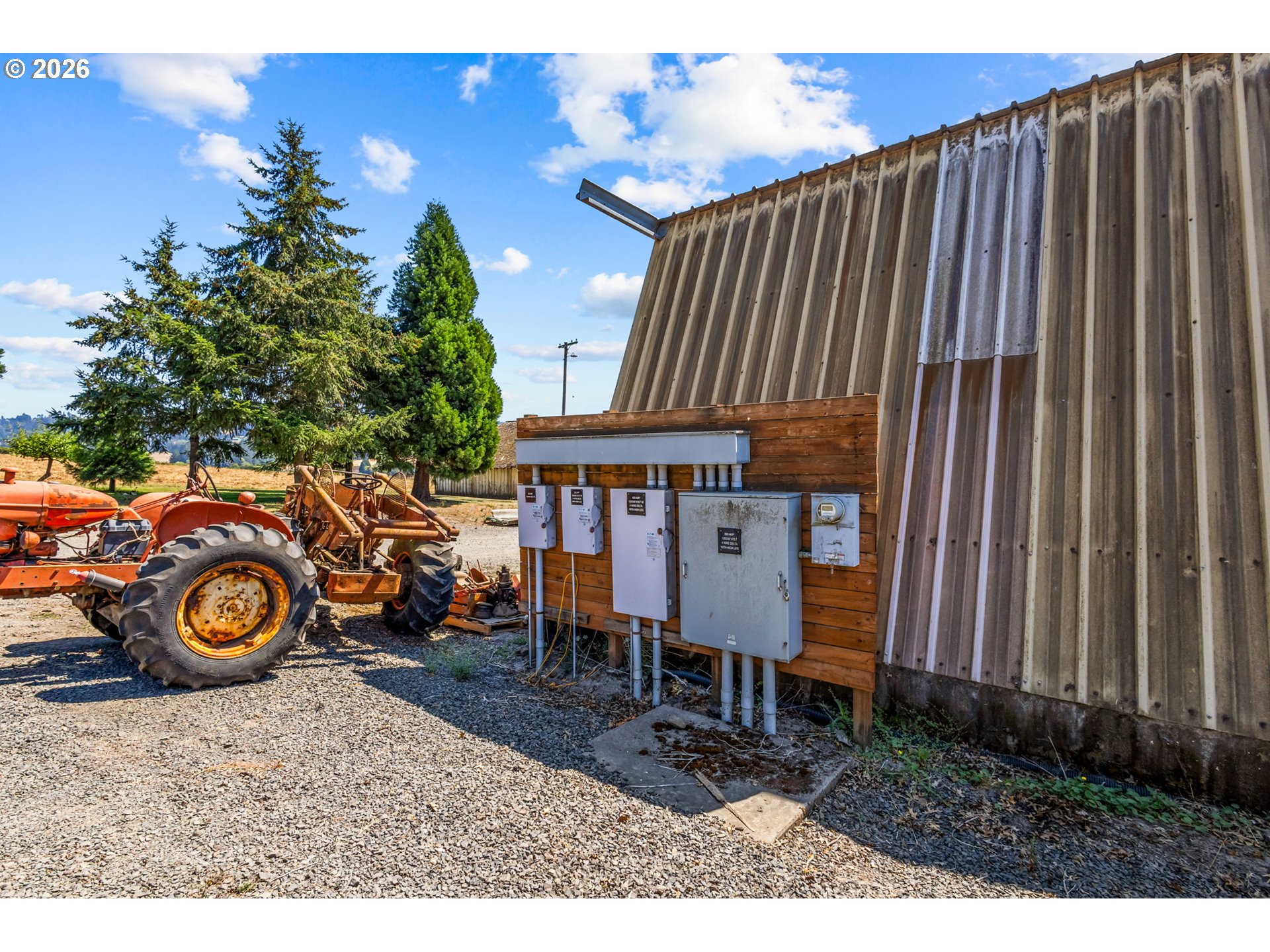 main property photo 41