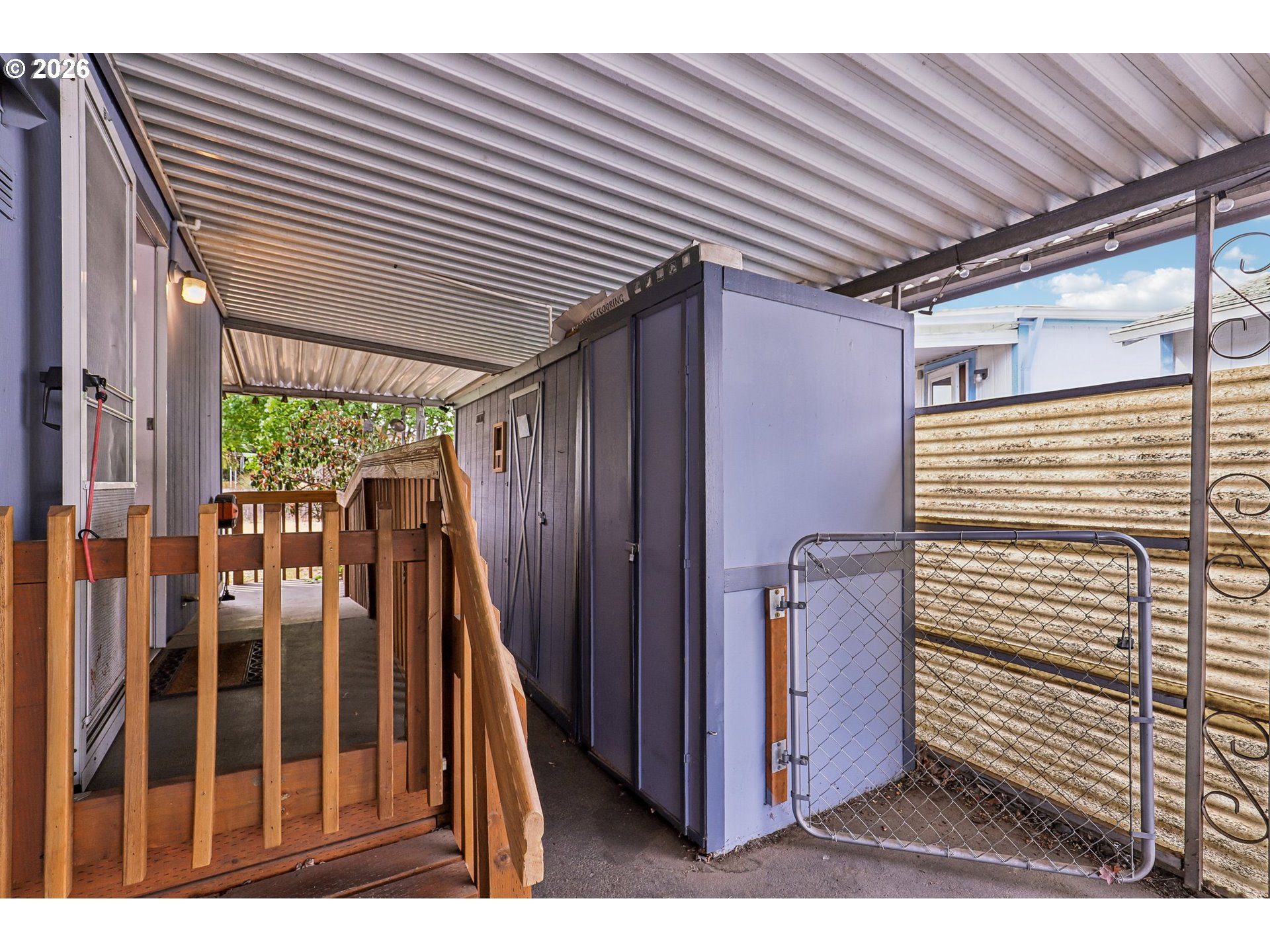 main property photo 33