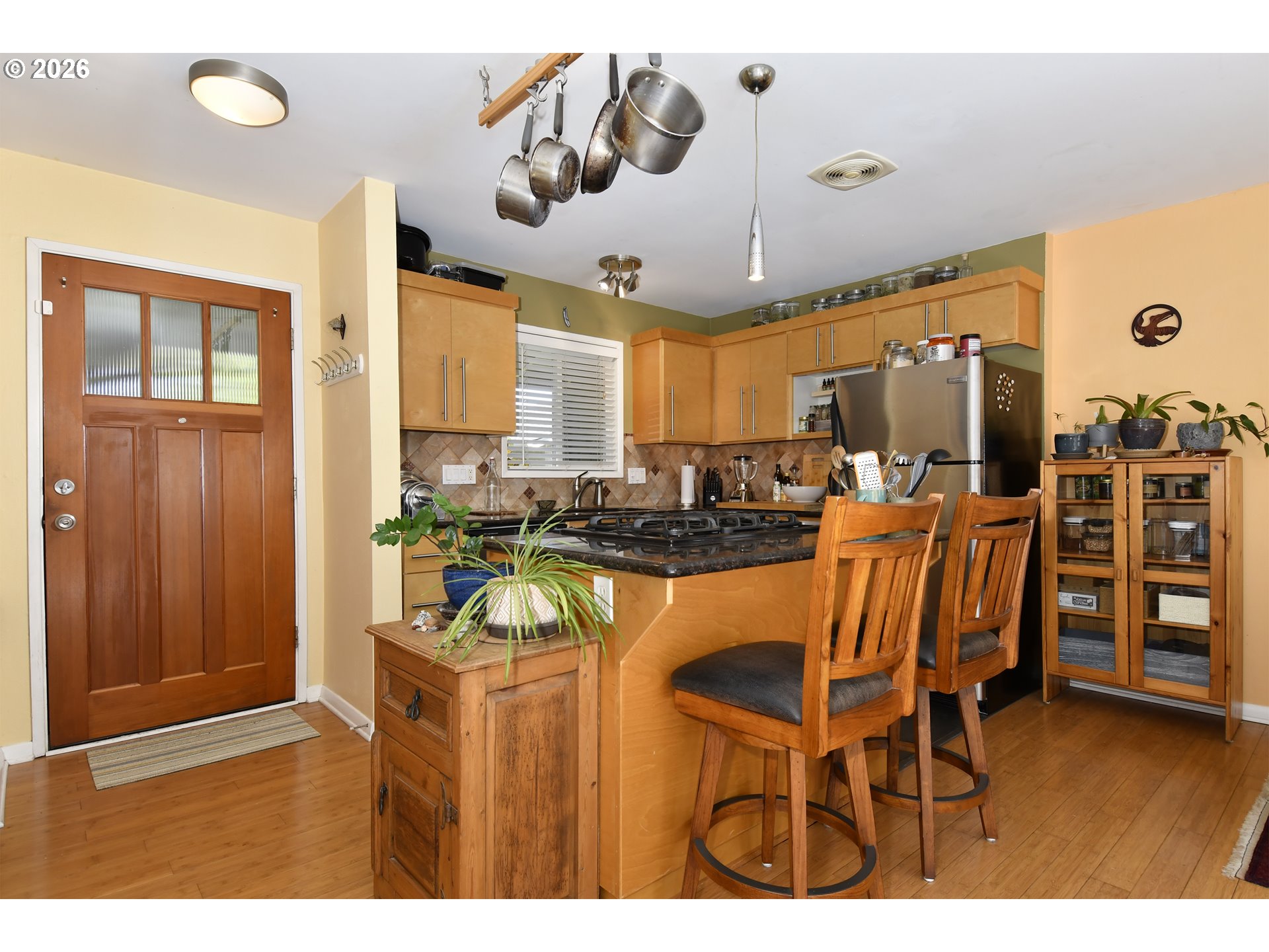 main property photo 4