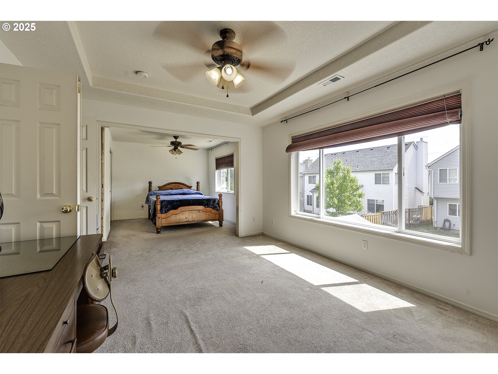 property viewer photo 20