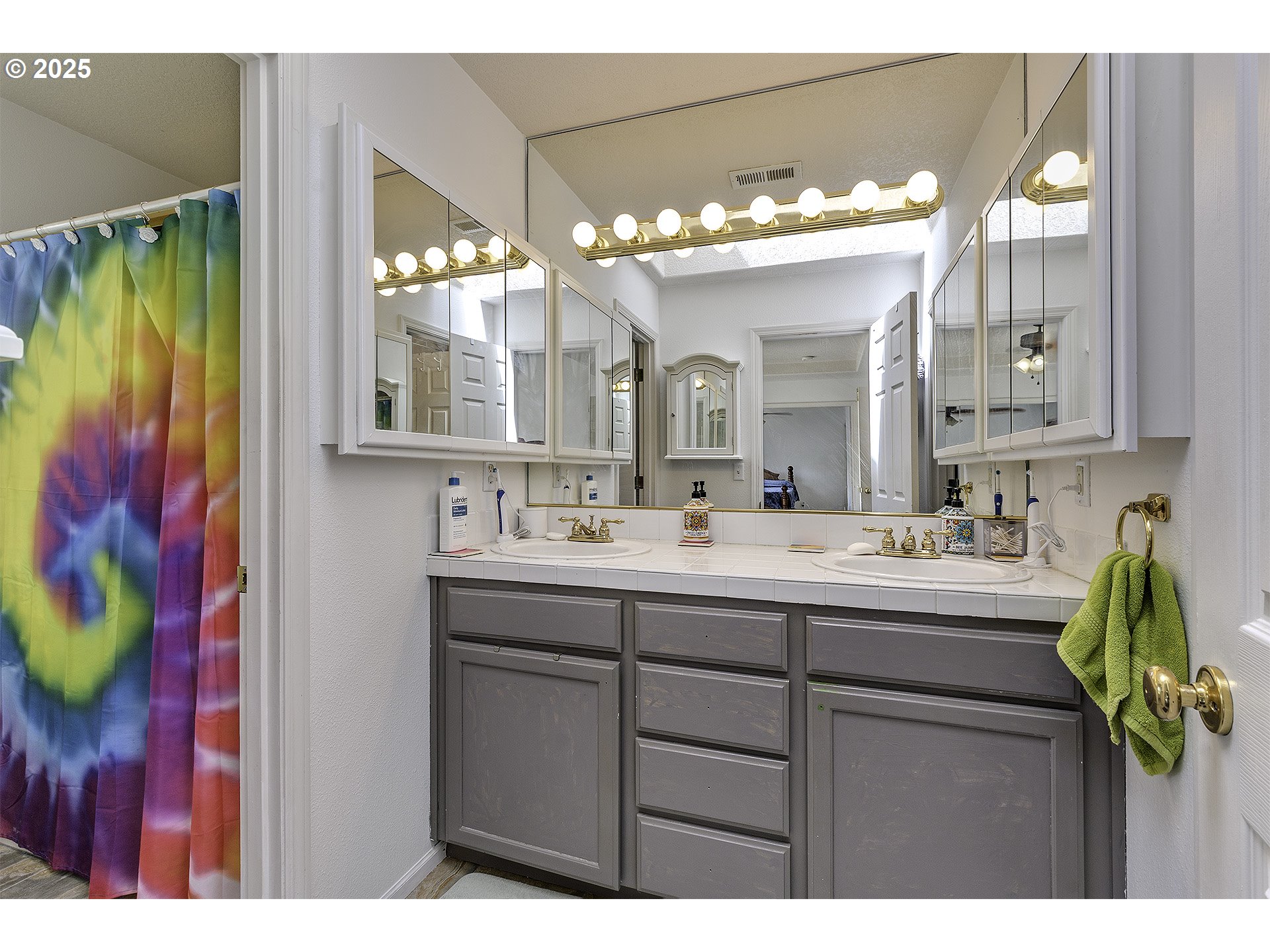 property viewer photo 23