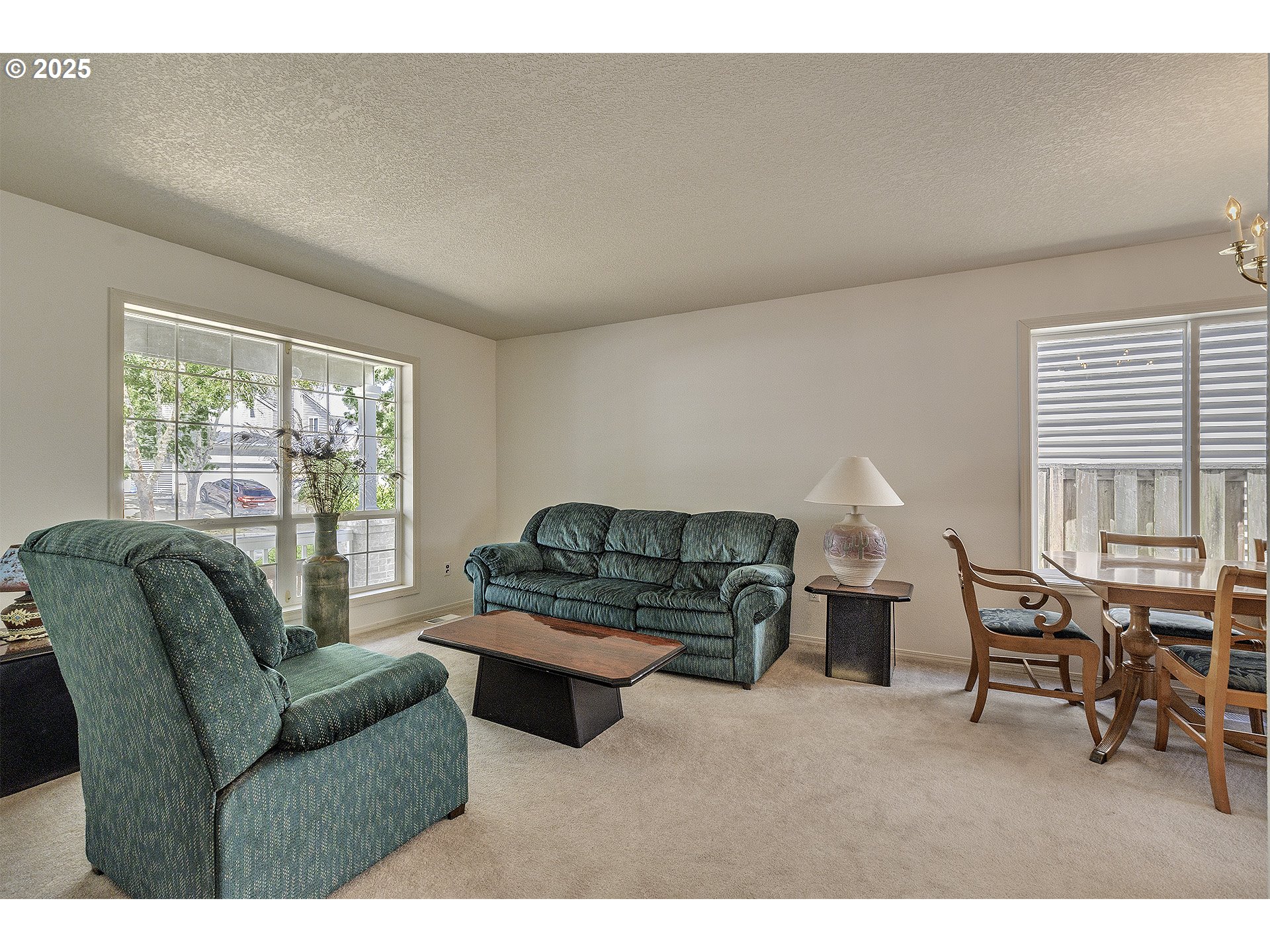 property viewer photo 3