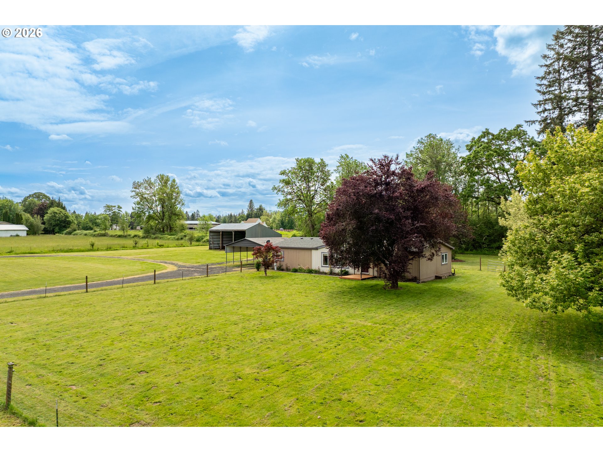 main property photo 23