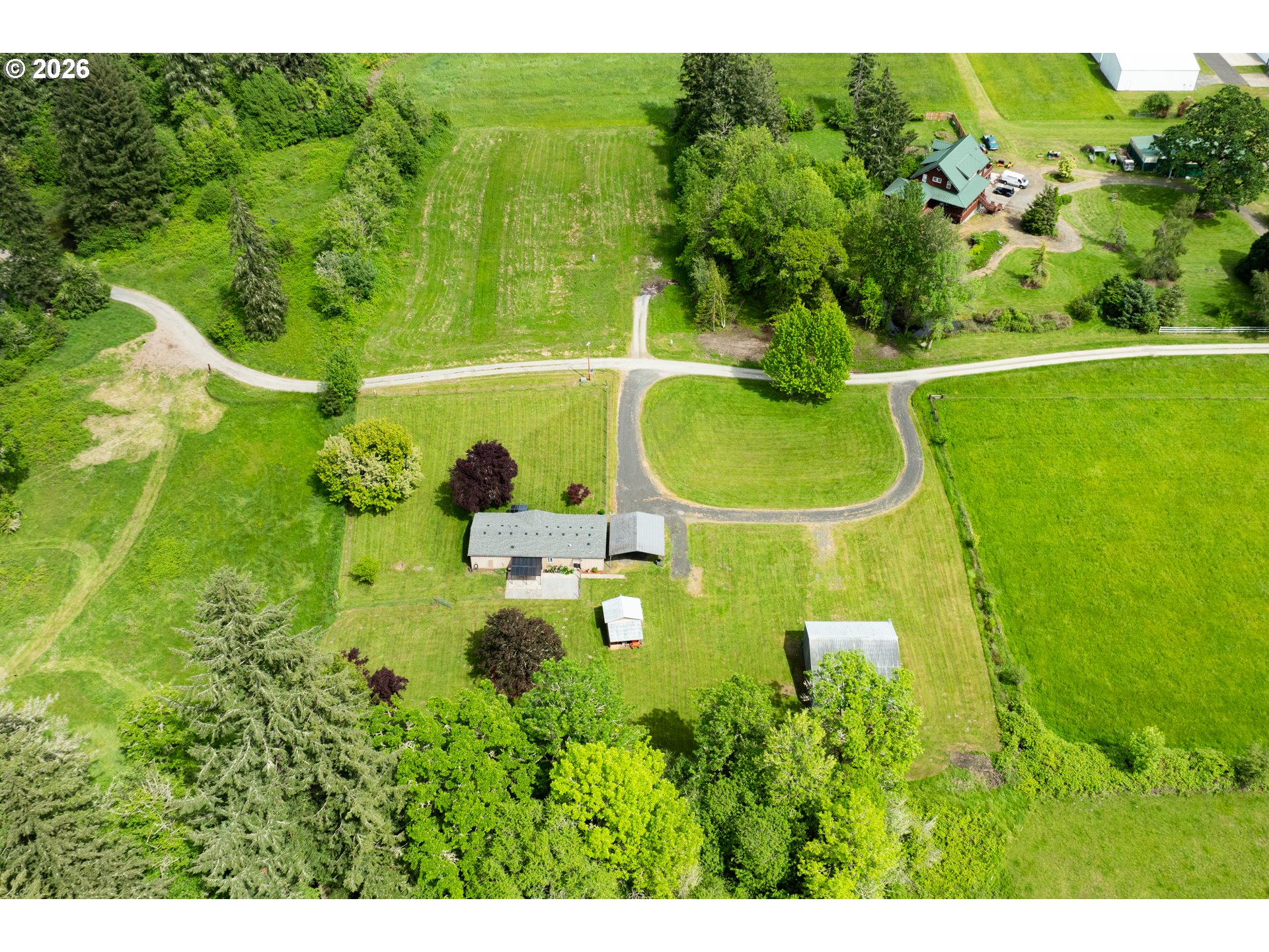 main property photo 32