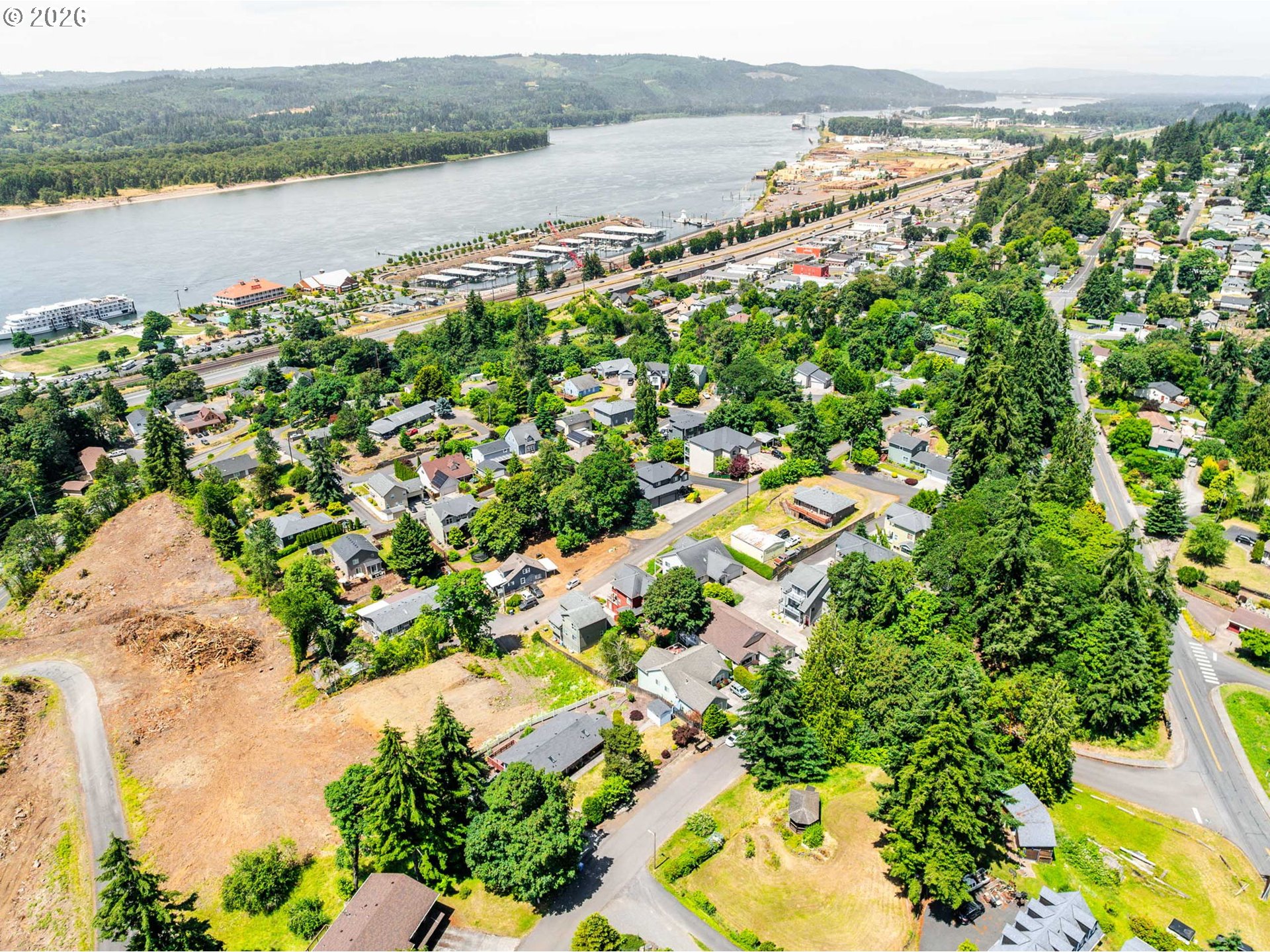 main property photo 41