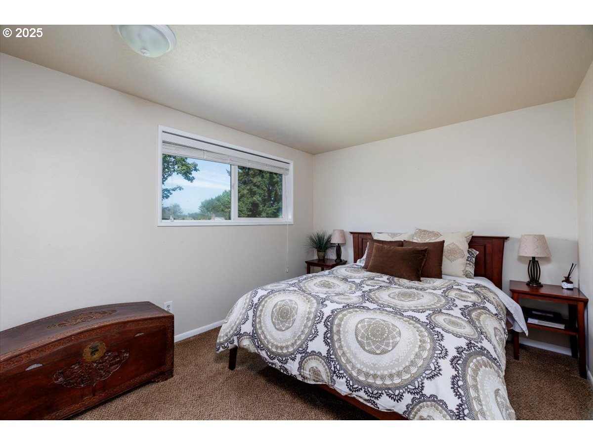 property viewer photo 19