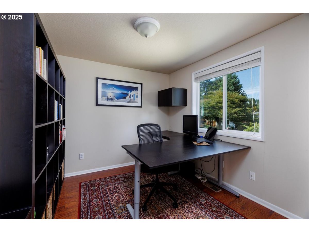 property viewer photo 20