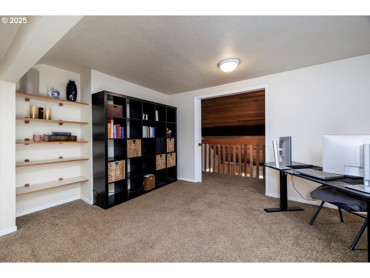 property viewer photo 24