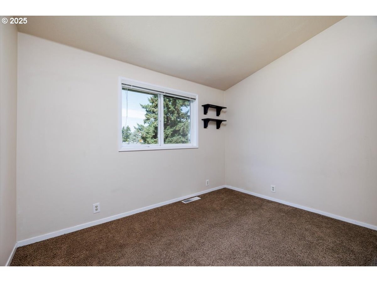 property viewer photo 28
