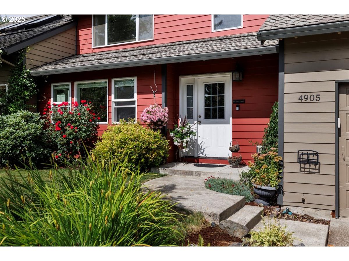 property viewer photo 3