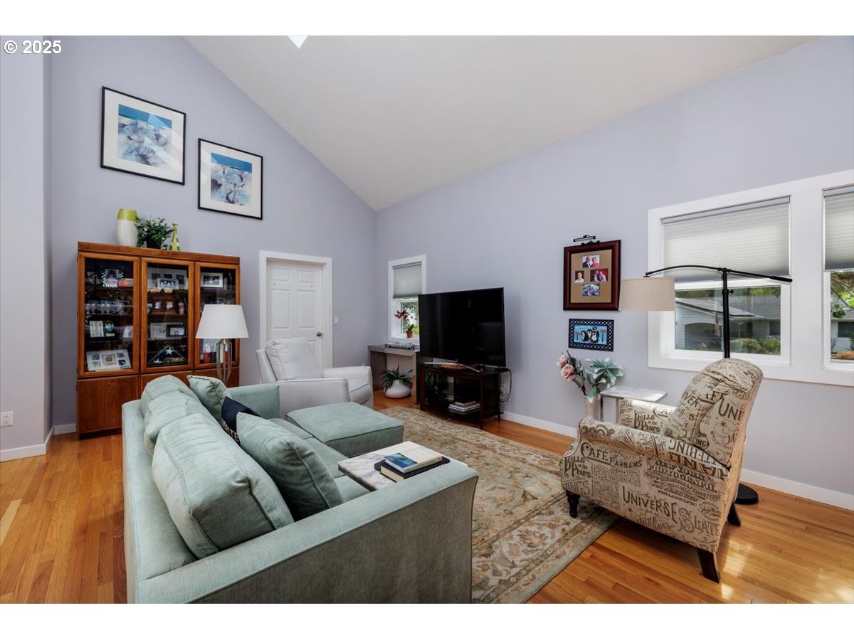 property viewer photo 32