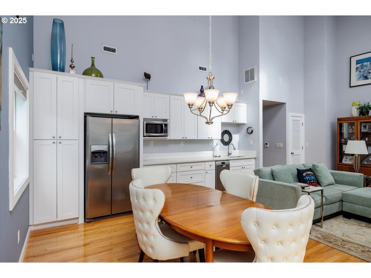 property viewer photo 33