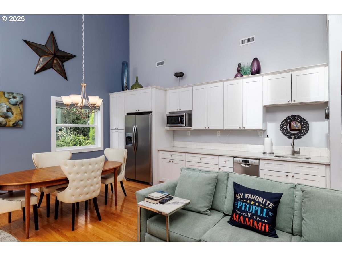 property viewer photo 34