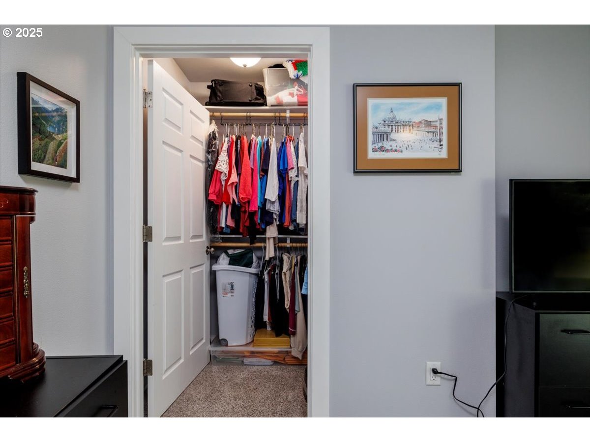 property viewer photo 38