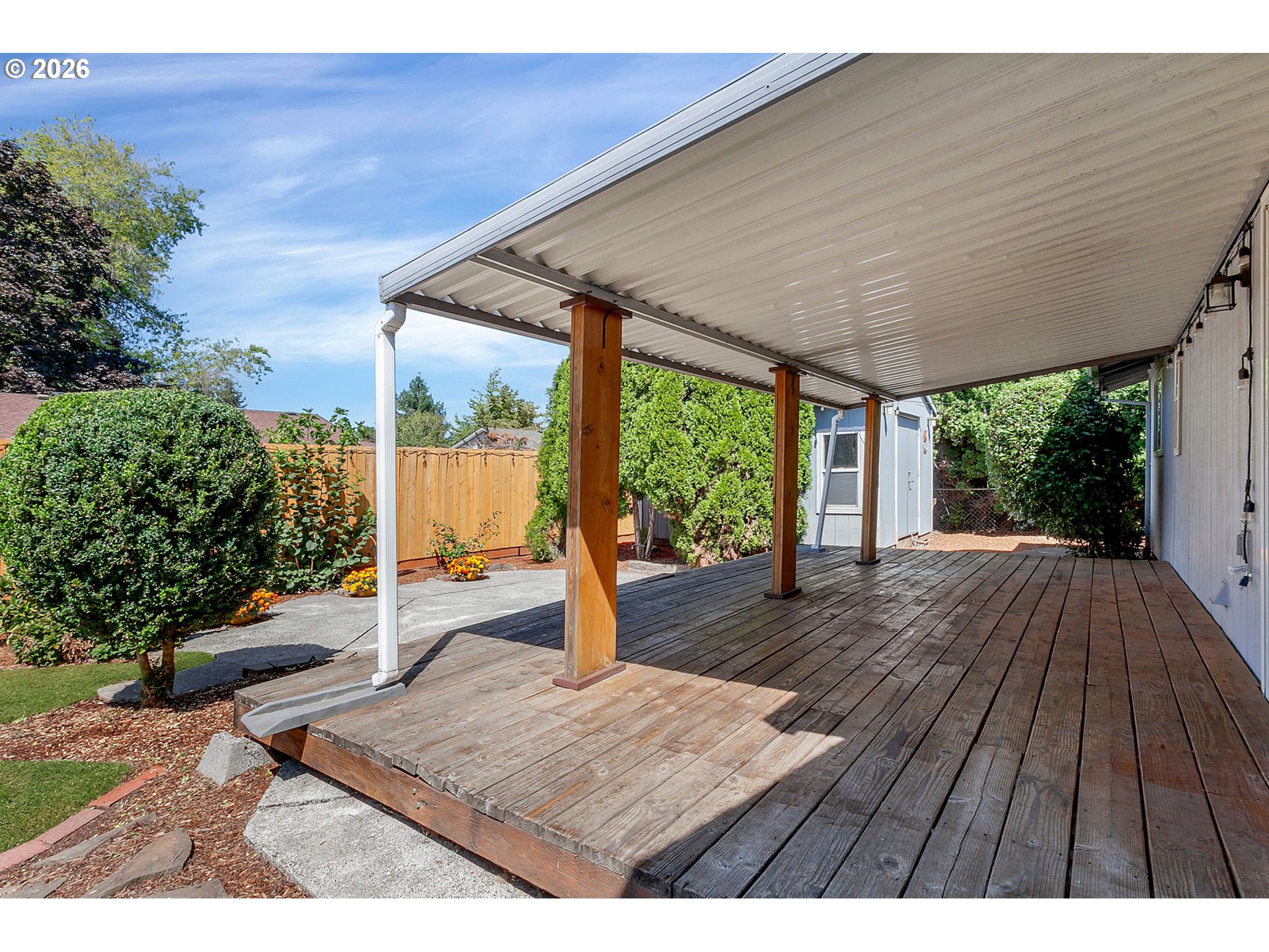 main property photo 32