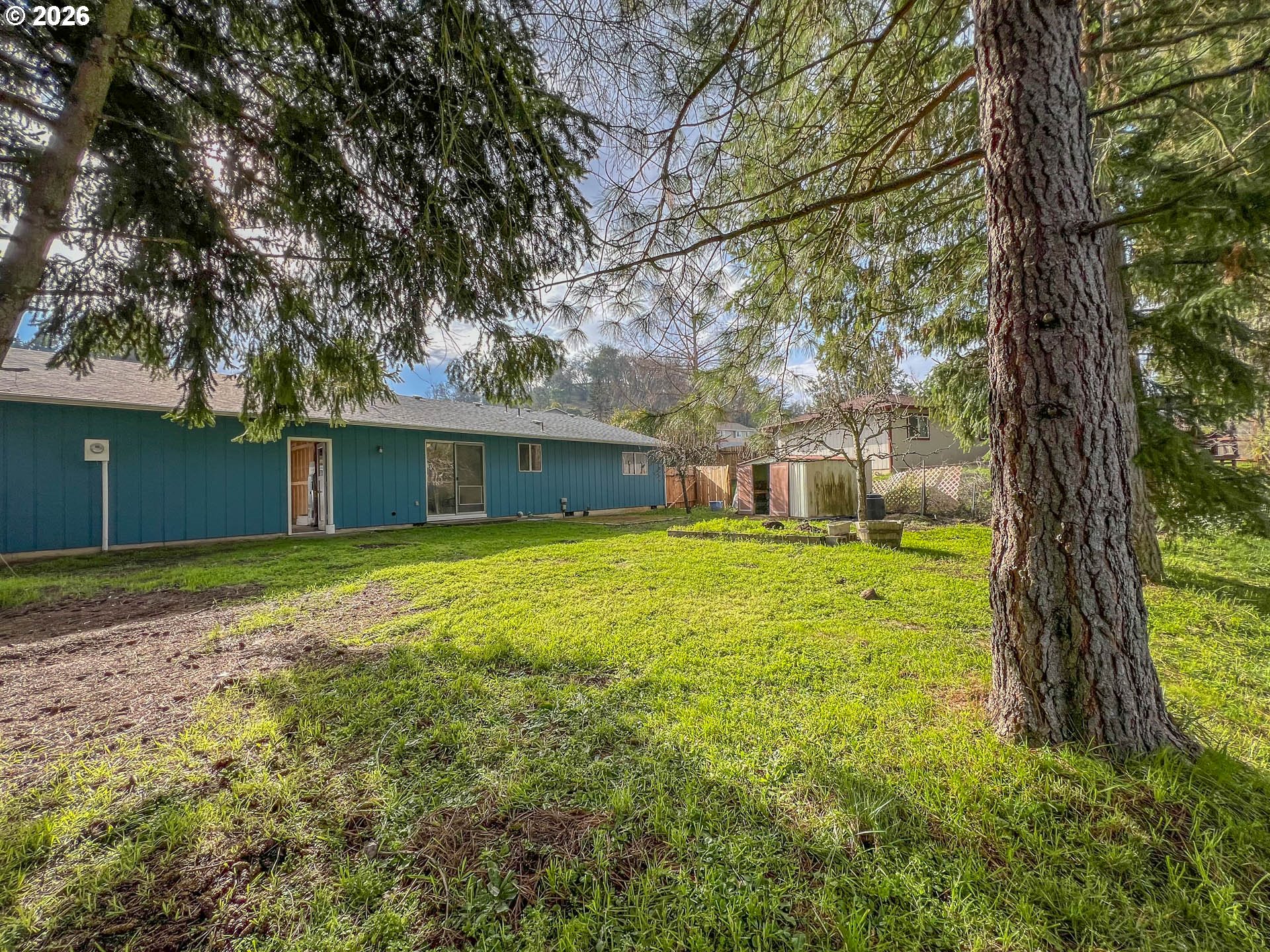 property viewer photo 15