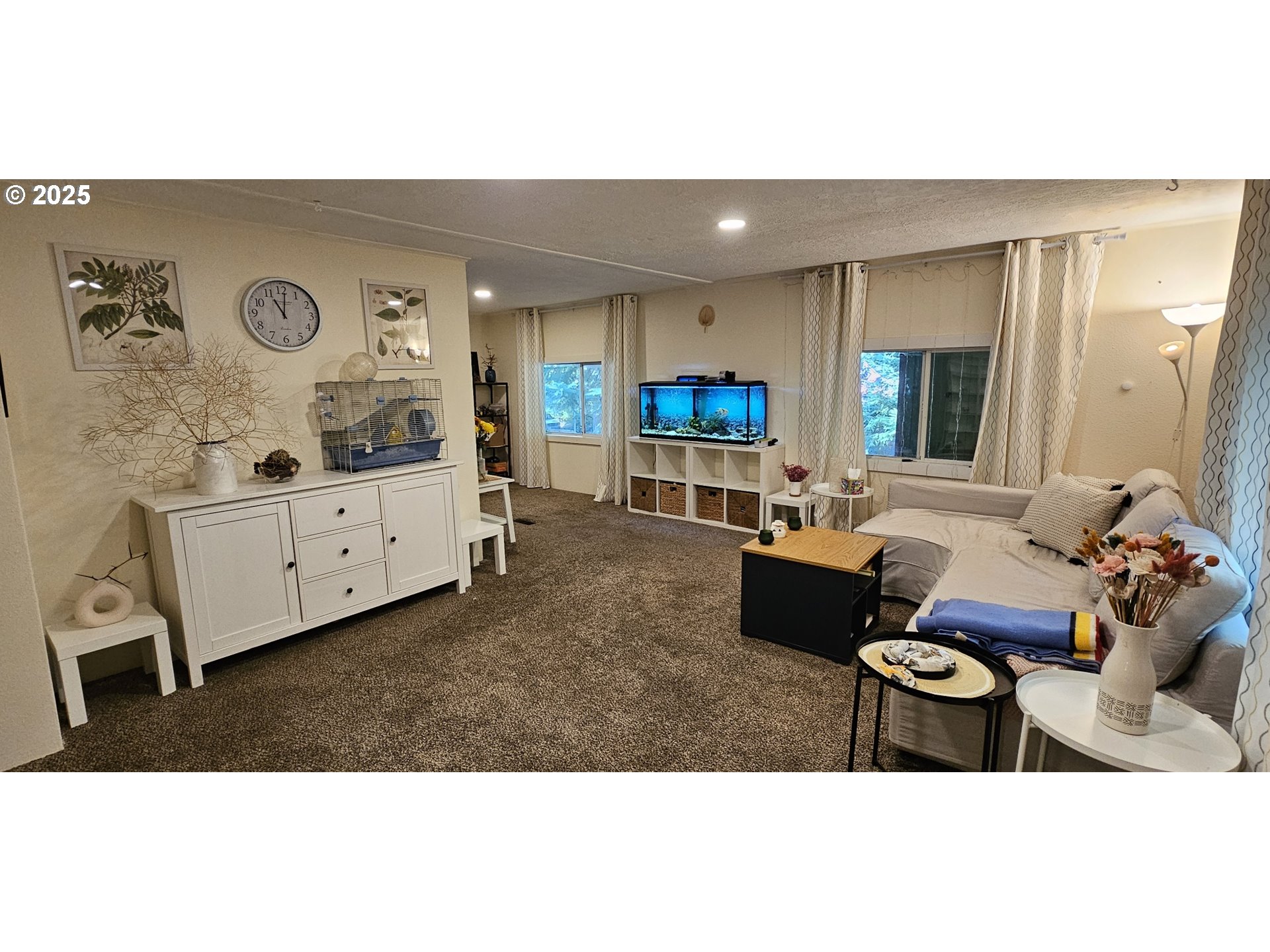 property viewer photo 7