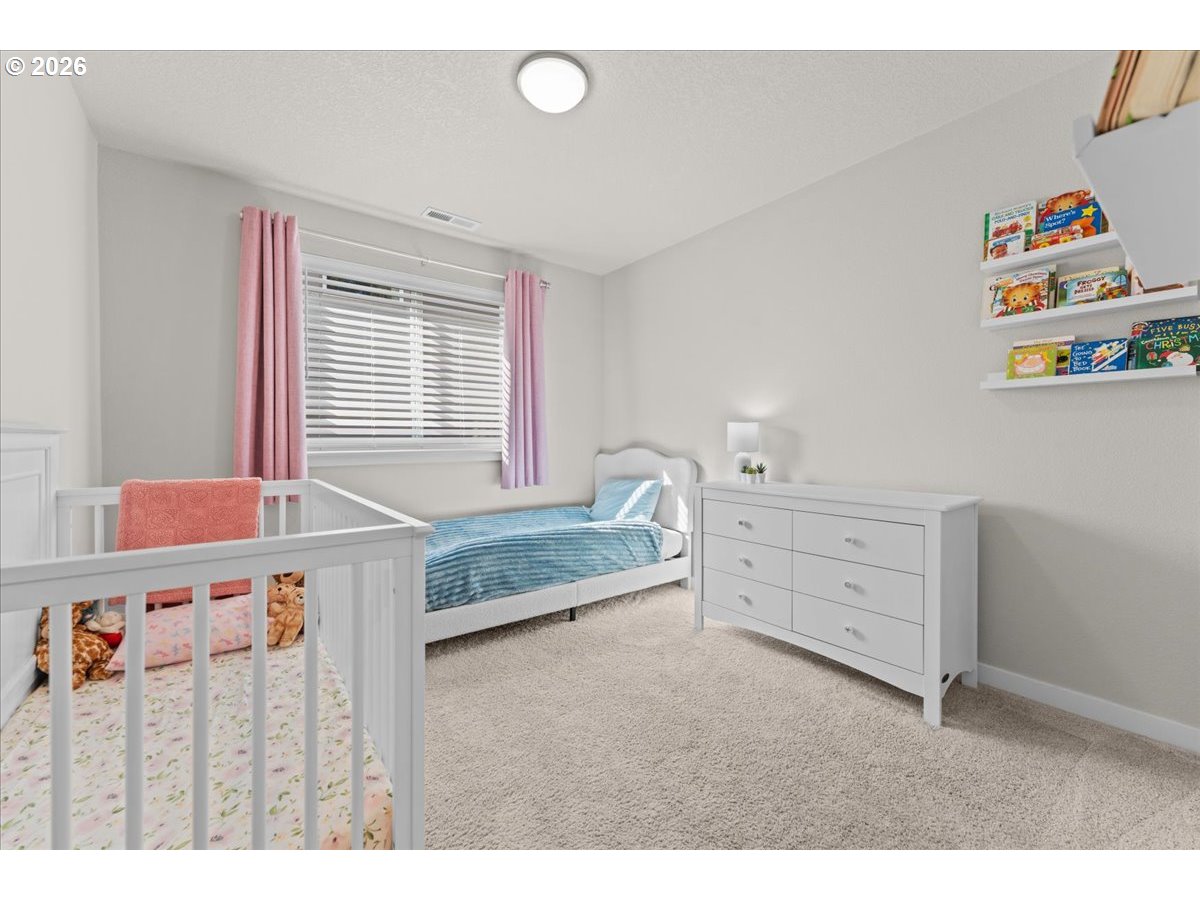 property viewer photo 18