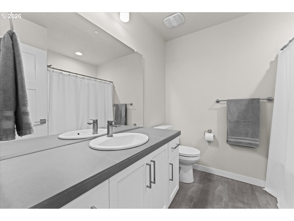 property viewer photo 20