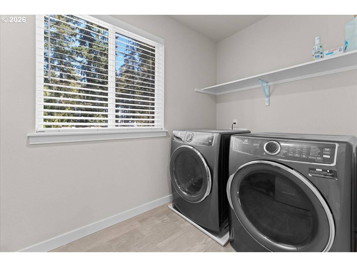 property viewer photo 21