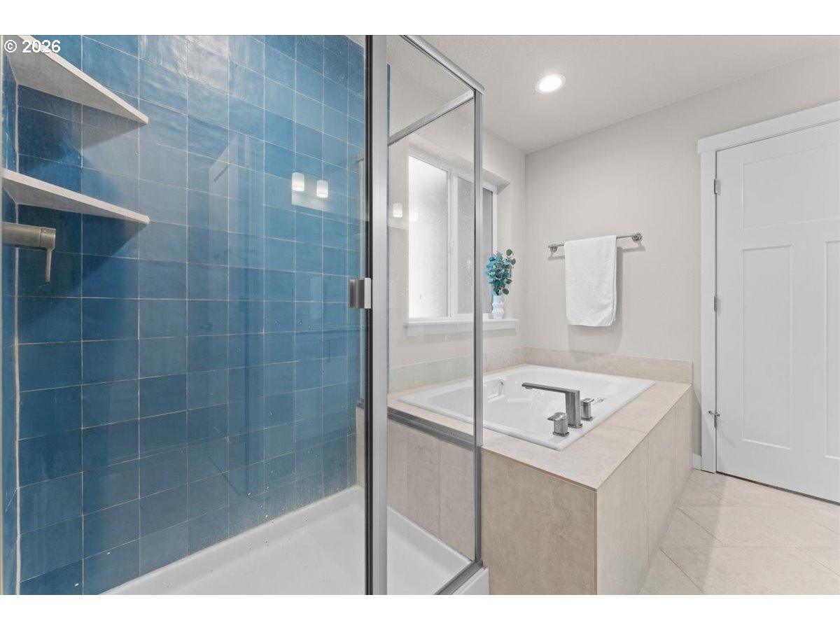 property viewer photo 23