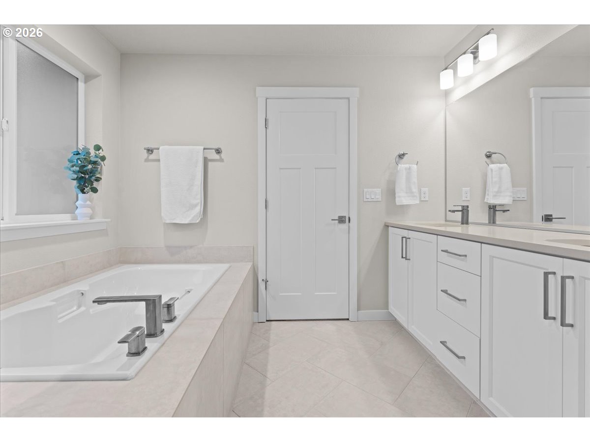 property viewer photo 25