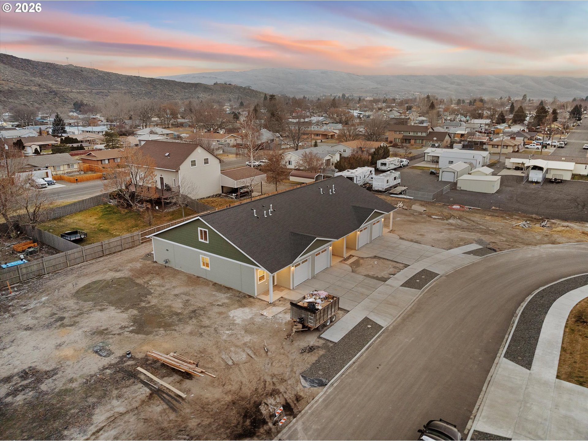 main property photo 5
