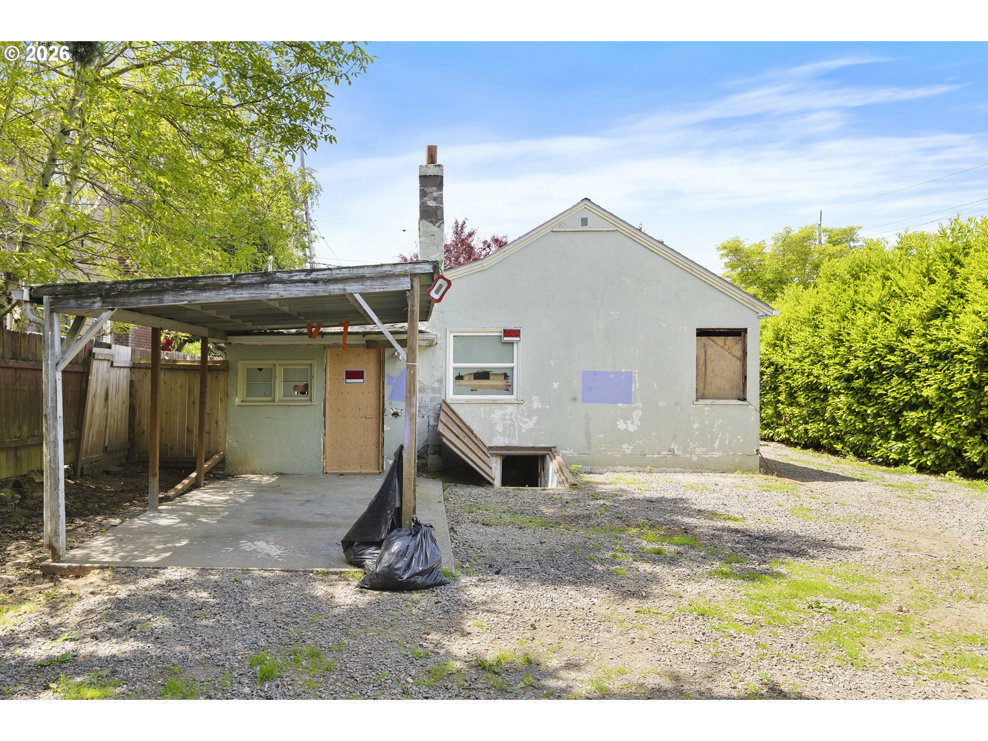 main property photo 15