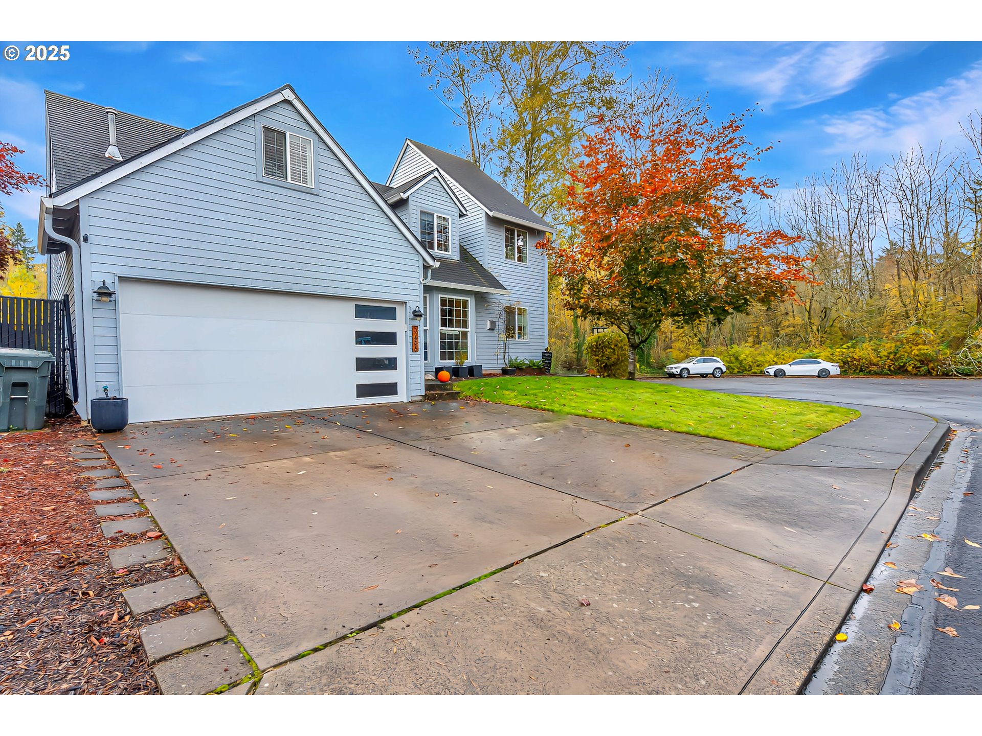 property viewer photo 2