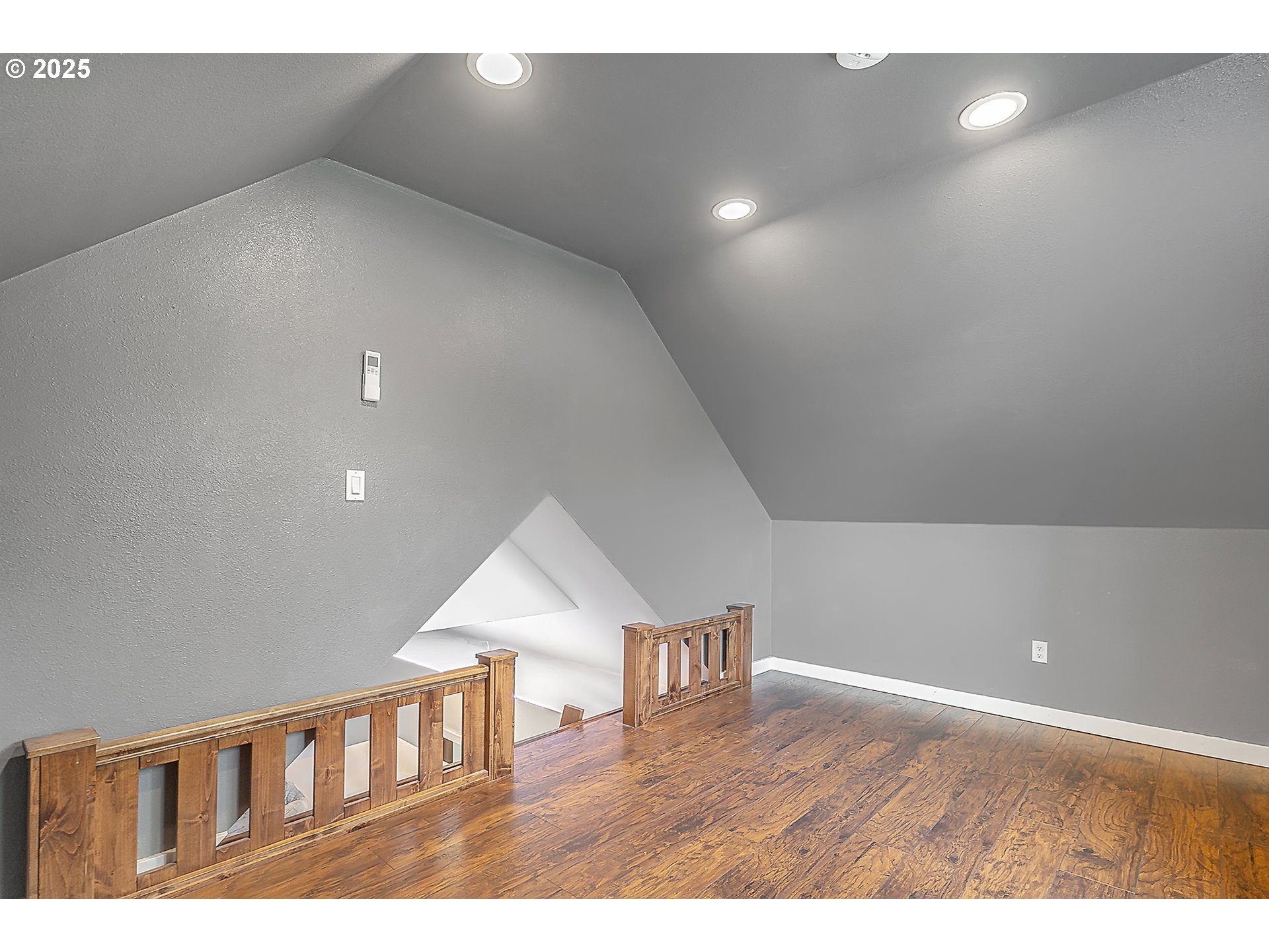 property viewer photo 28