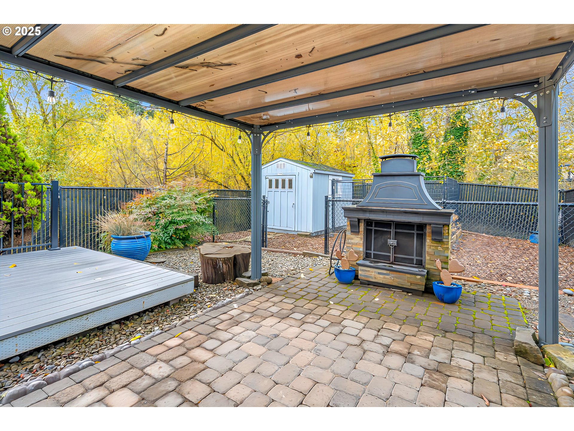 property viewer photo 37